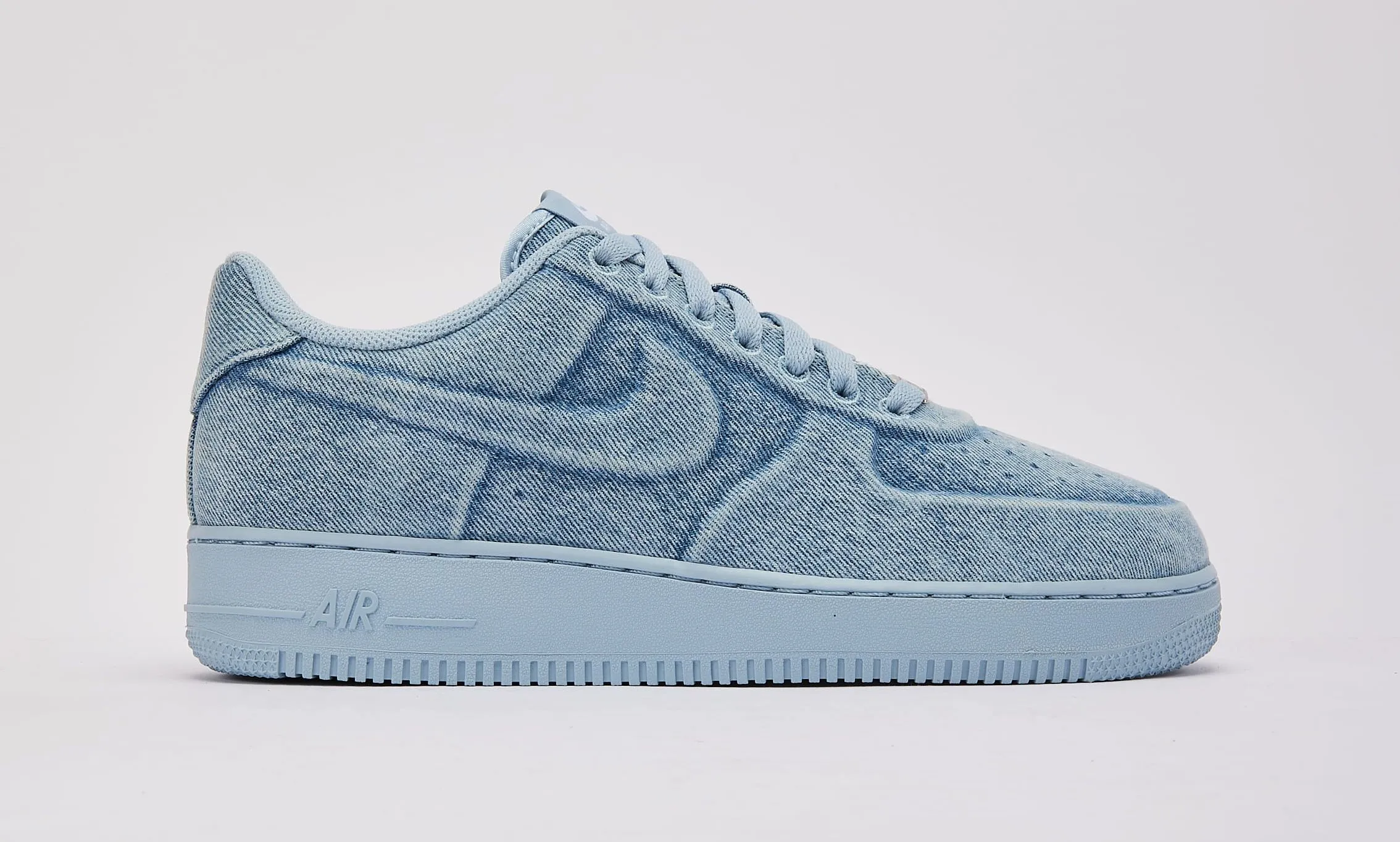 000000_Ja-Morant-x-Nike-Air-Force-1-Low_Denim_IQ9773-400_img2