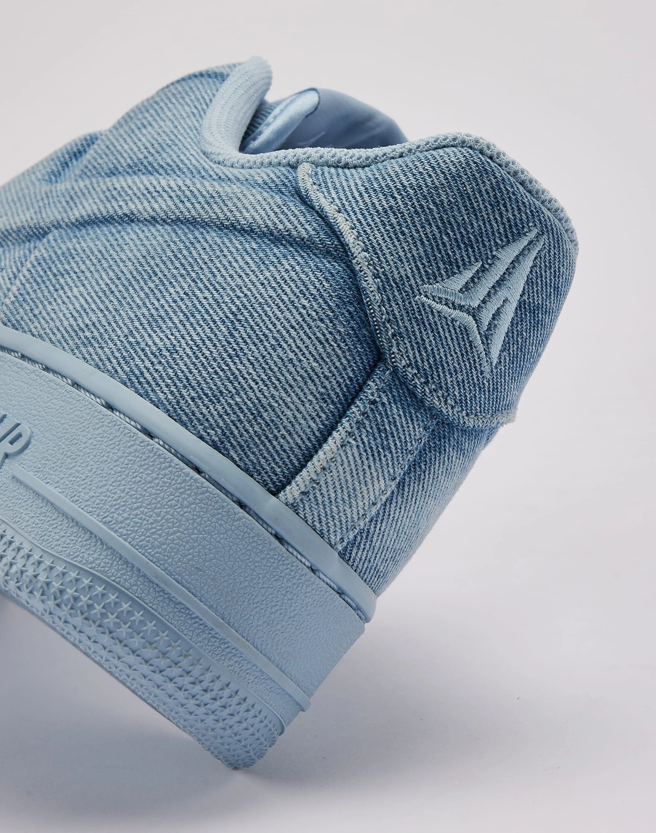 000000_Ja-Morant-x-Nike-Air-Force-1-Low_Denim_IQ9773-400_img6