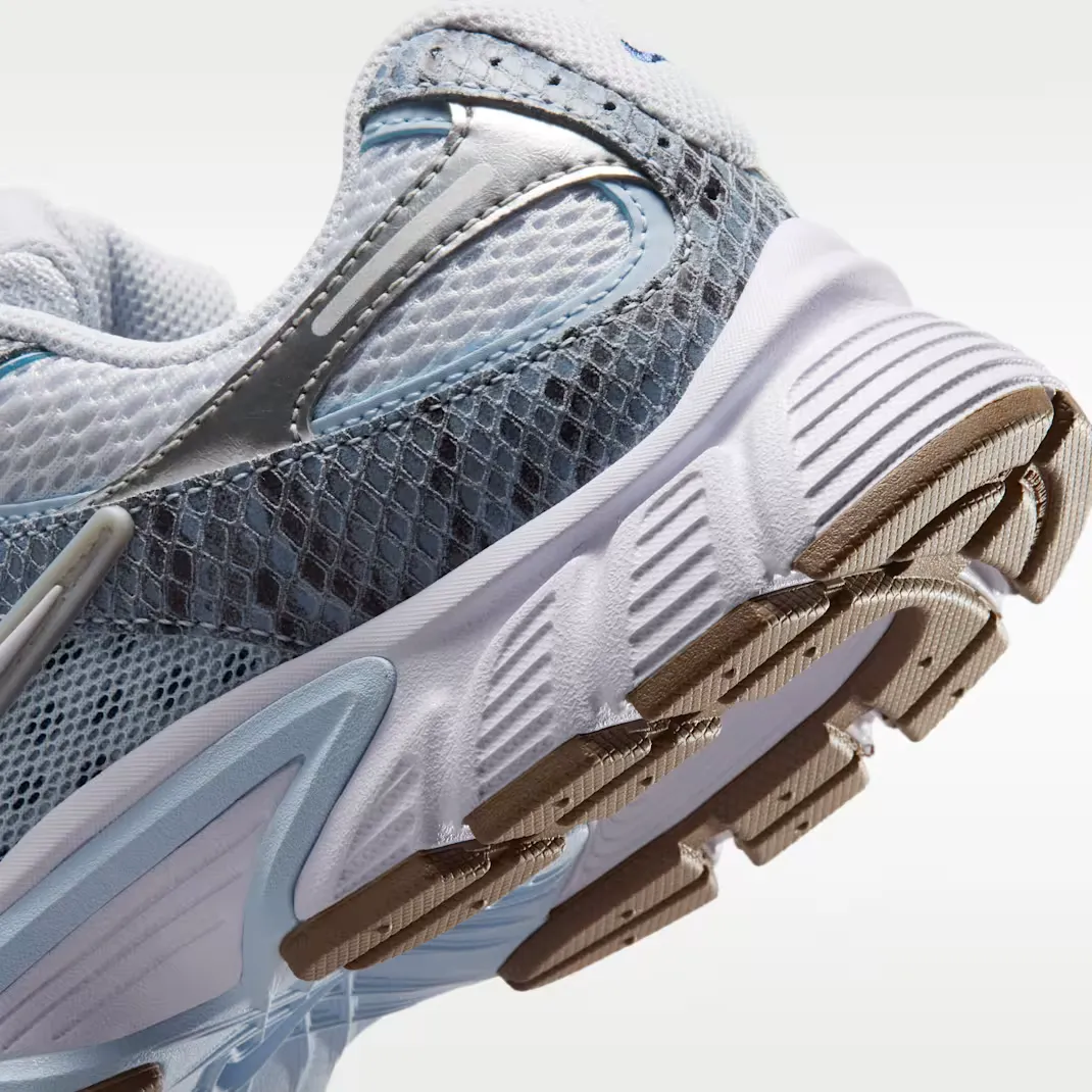 Nike-V5-RNR-Premium_Snakeskin-Hydrogen-Blue_IR1381-001_img7