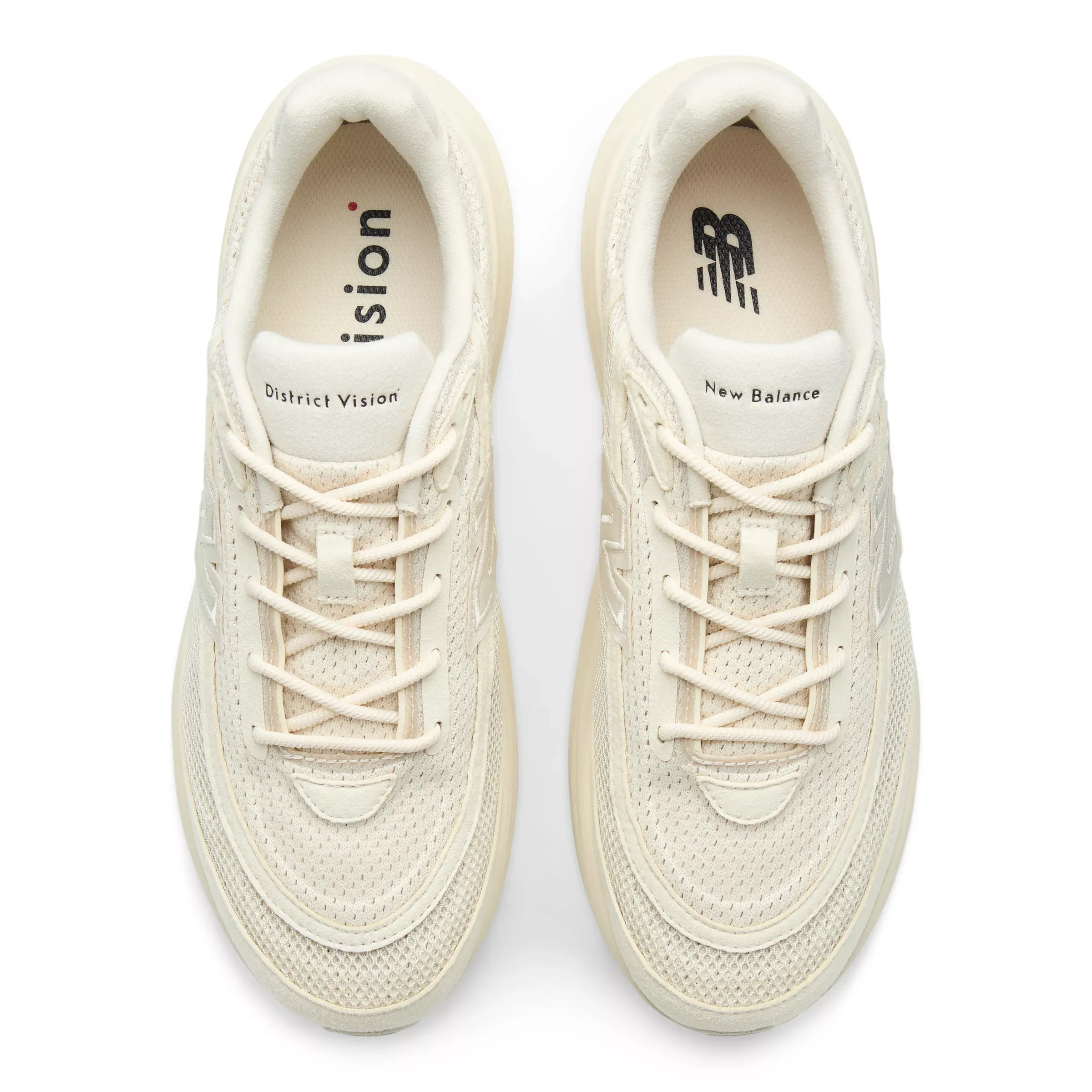 000000_District-Vision-x-New-Balance-1080v15_Linen-Black_M10807T4_img2