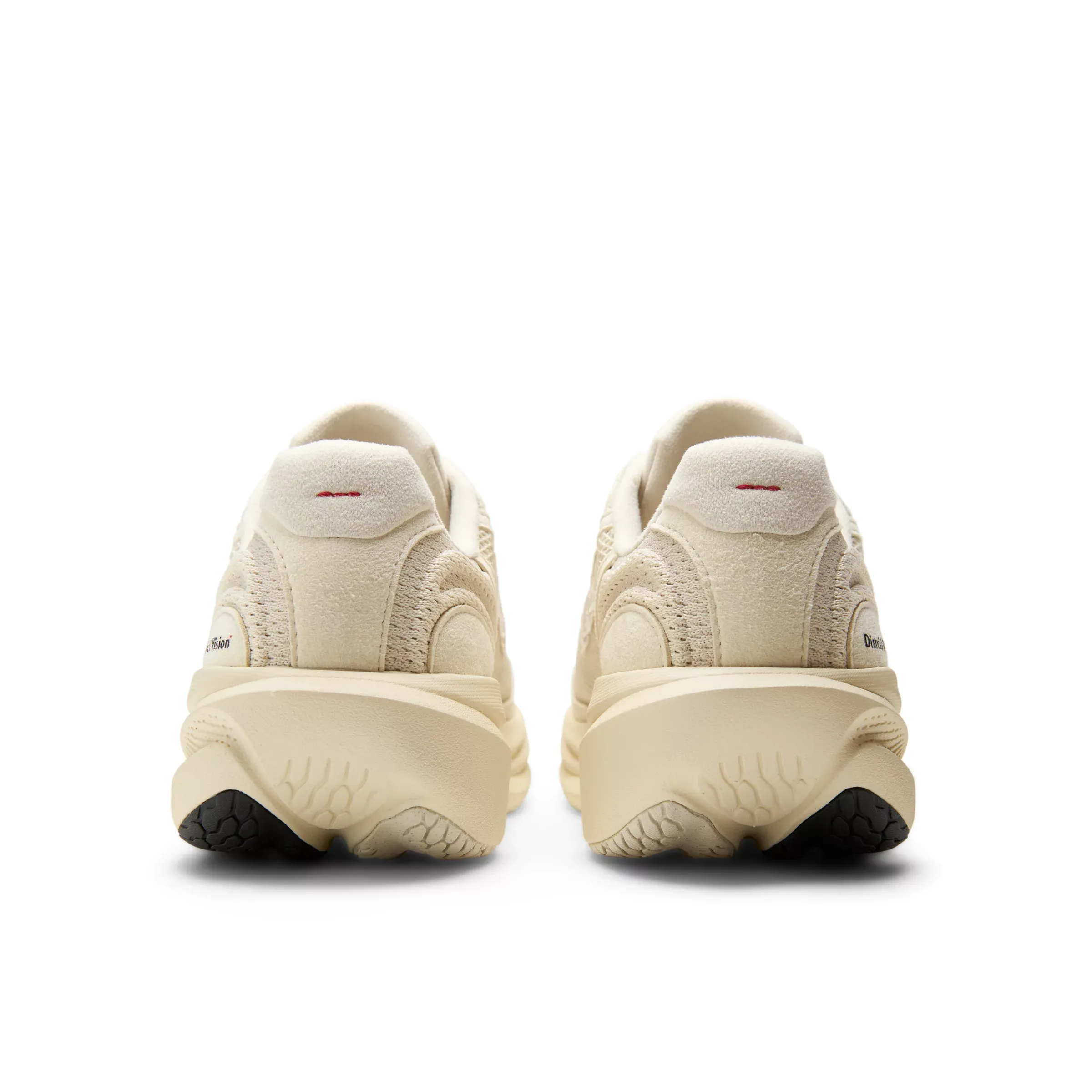 000000_District-Vision-x-New-Balance-1080v15_Linen-Black_M10807T4_img5