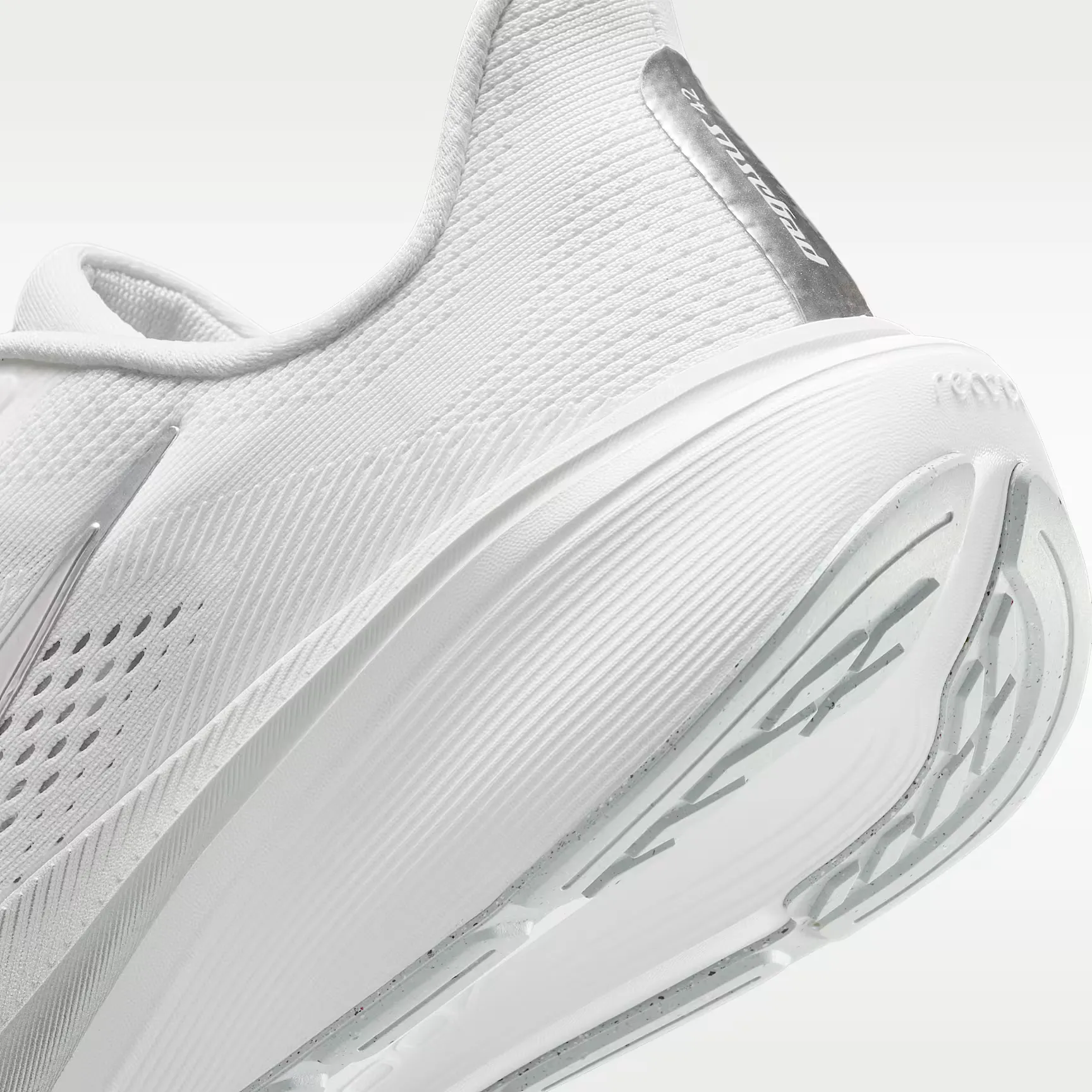 000000_Nike_Nike-Pegasus-42-Wmns_IB1881-102_img7