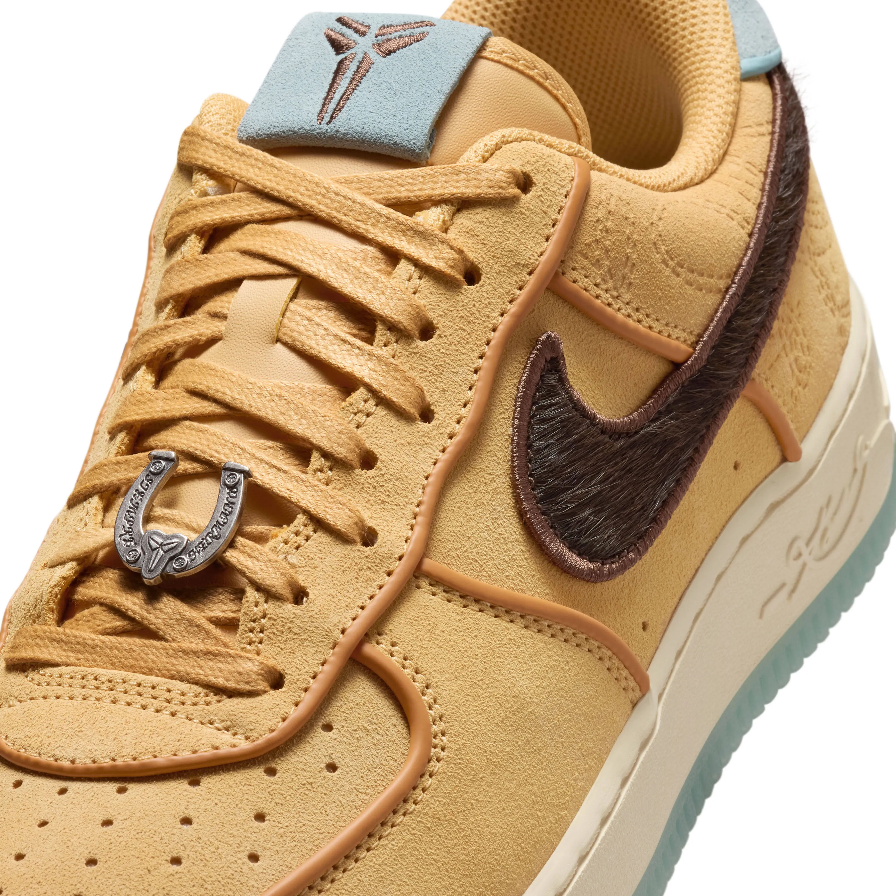 000000_Nike_Kobe-X-Nike-Air-Force-1-Low-Protro-Siempre-Hermanos_IM0582-700_img5