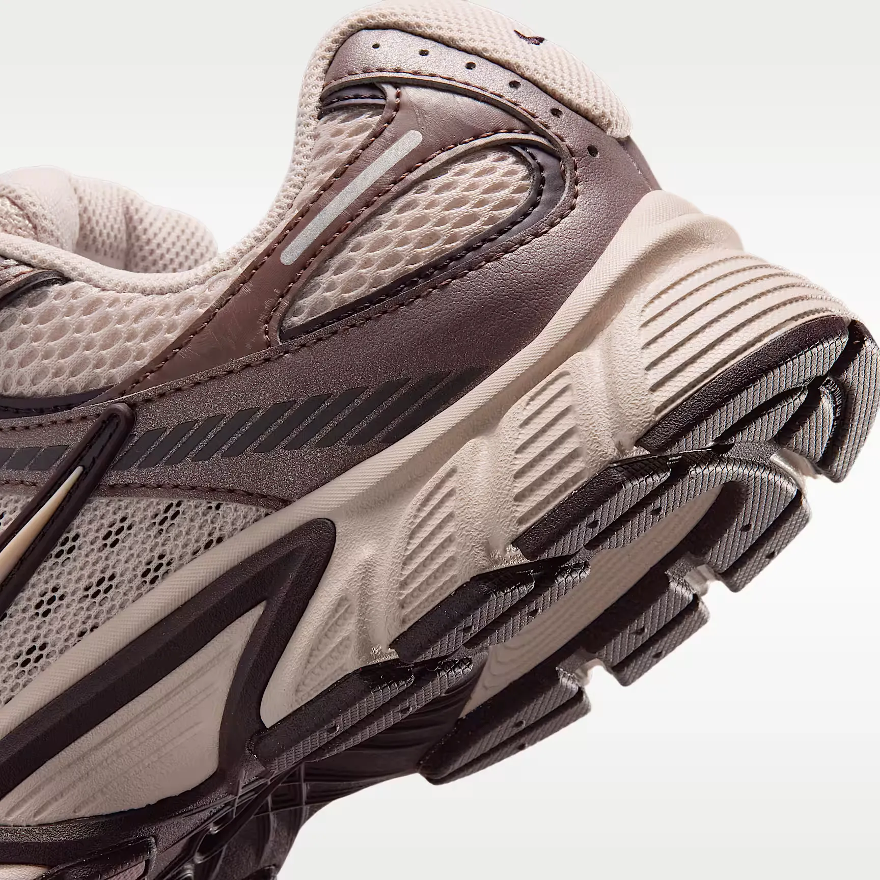 000000_Nike_Nike-V5-Rnr-Wmns-Se_IO0464-600_img7