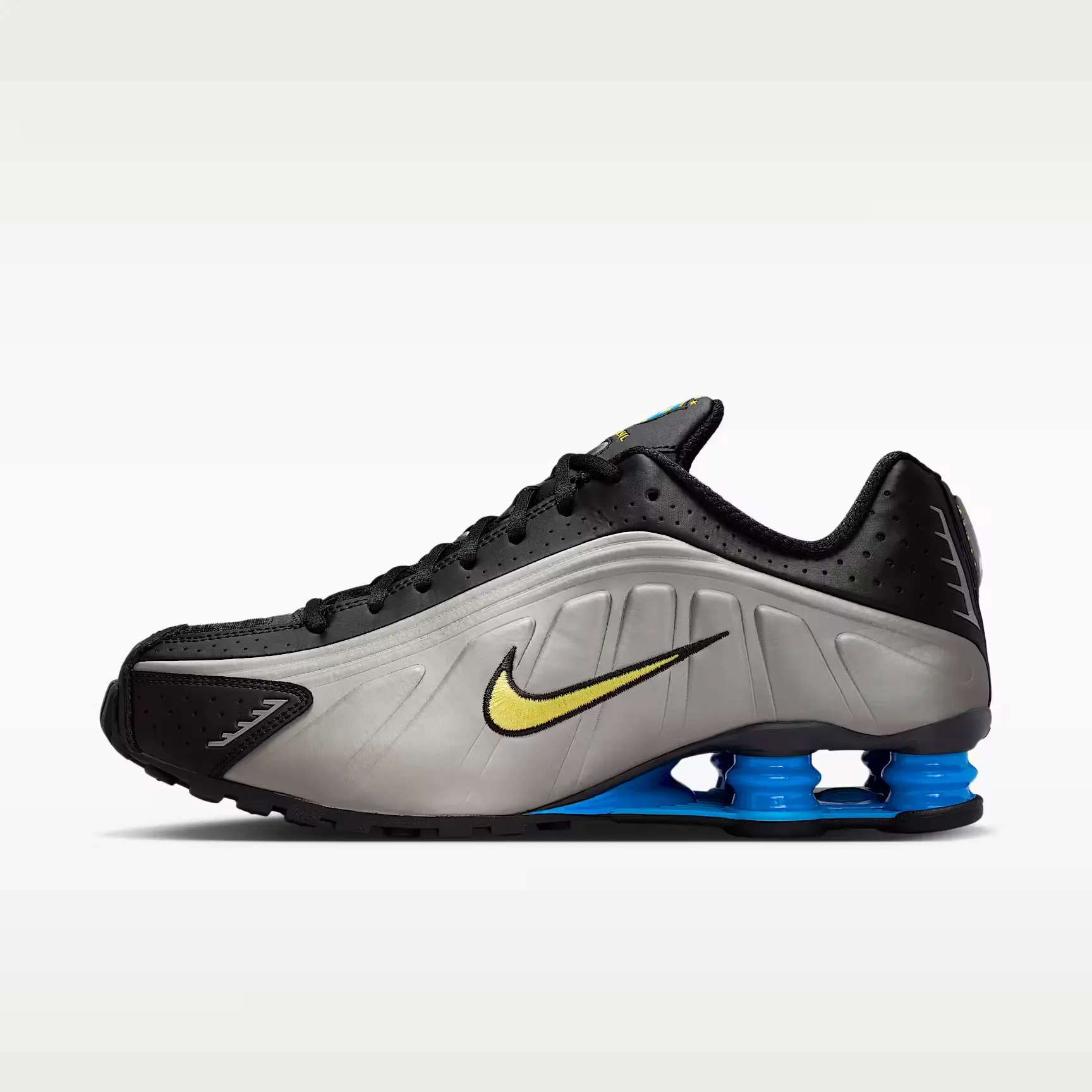 000000_Nike_Brazil_IO8134-001_img0