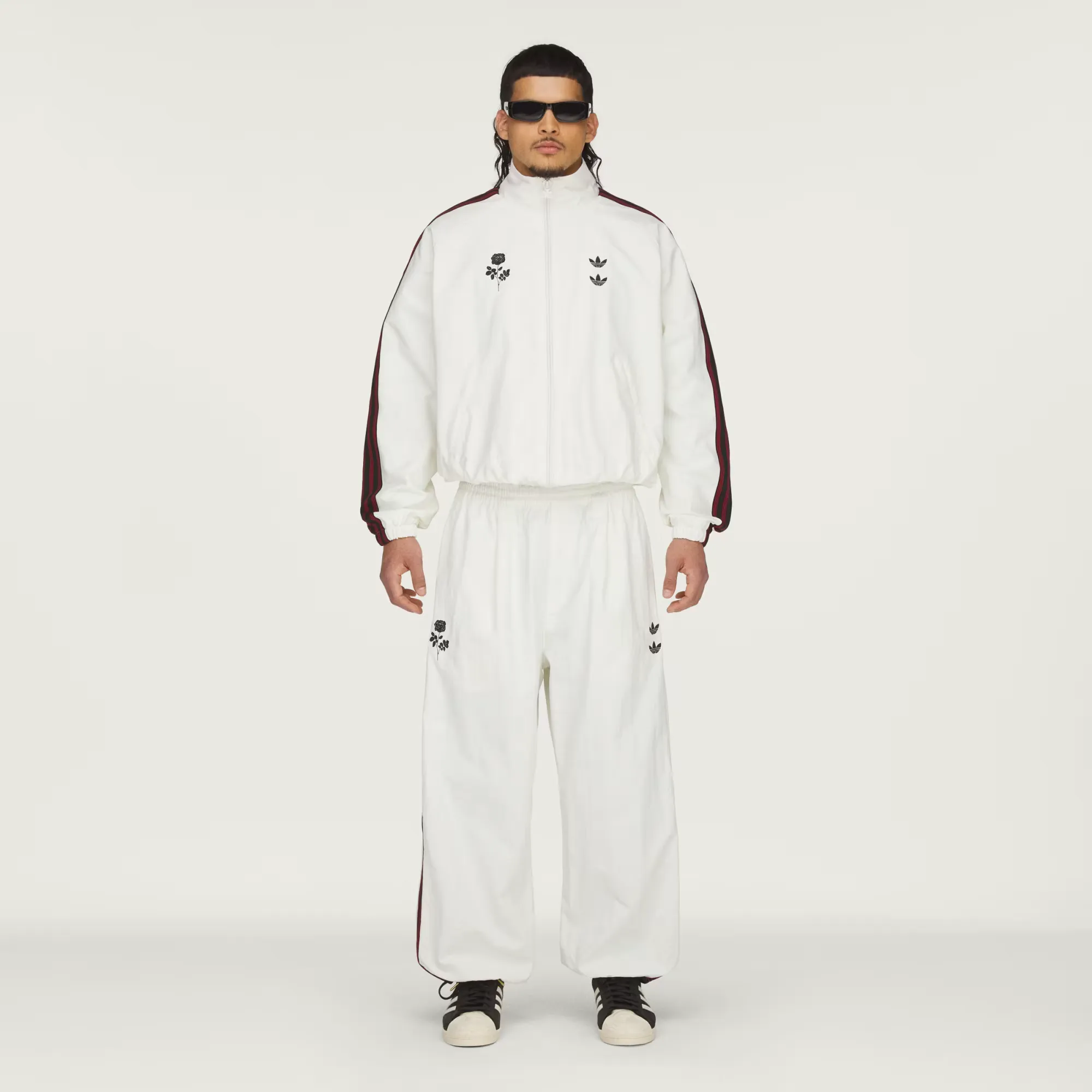 000000_adidas-Chavarria-Woven-Track-Pants_Off-White_KT2617_img0