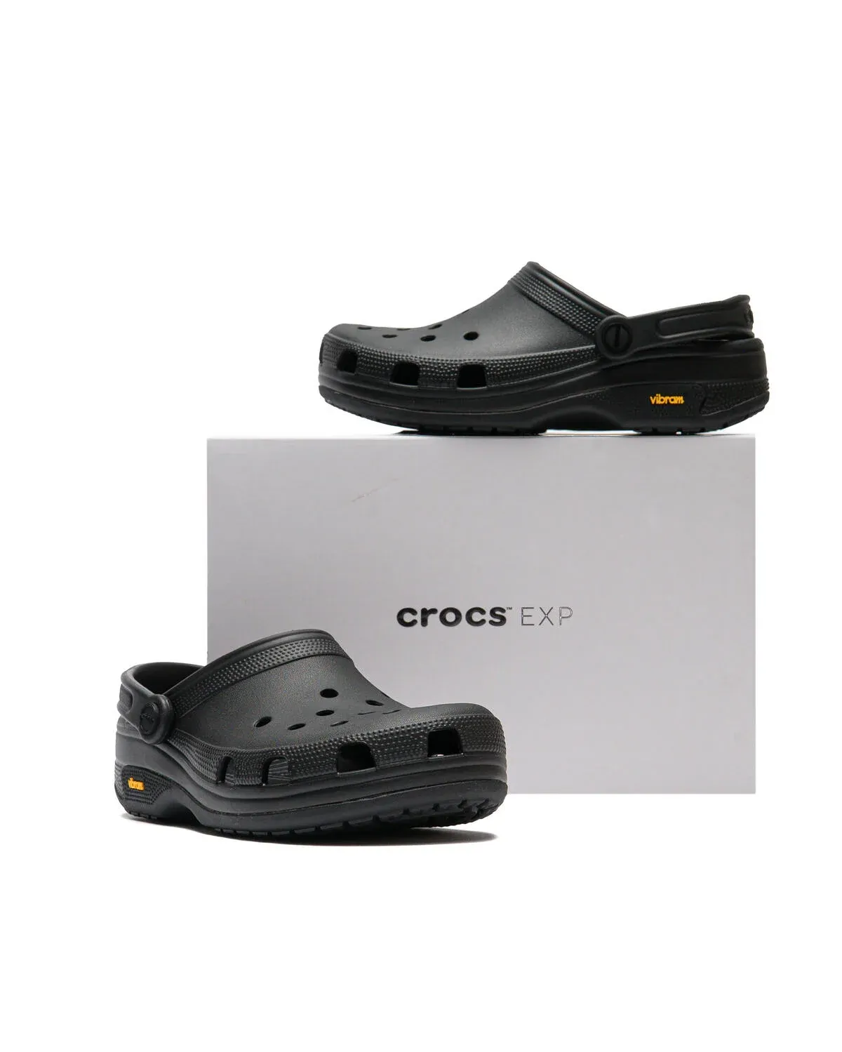 000000_Crocs-Classic-EXP_Black_212793-001_img4