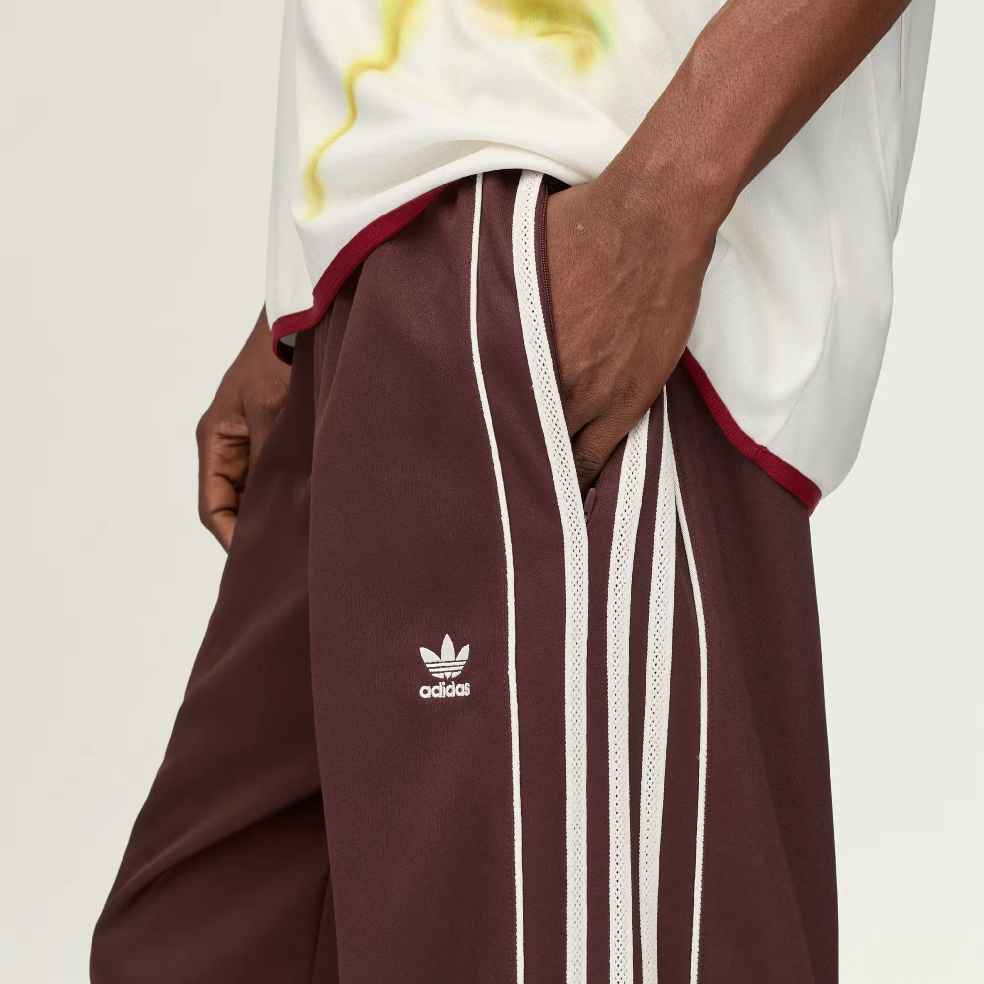 000000_adidas-x-Wales-Bonner-WB-Track-Pants_Shadow-Brown_KR1060_img8