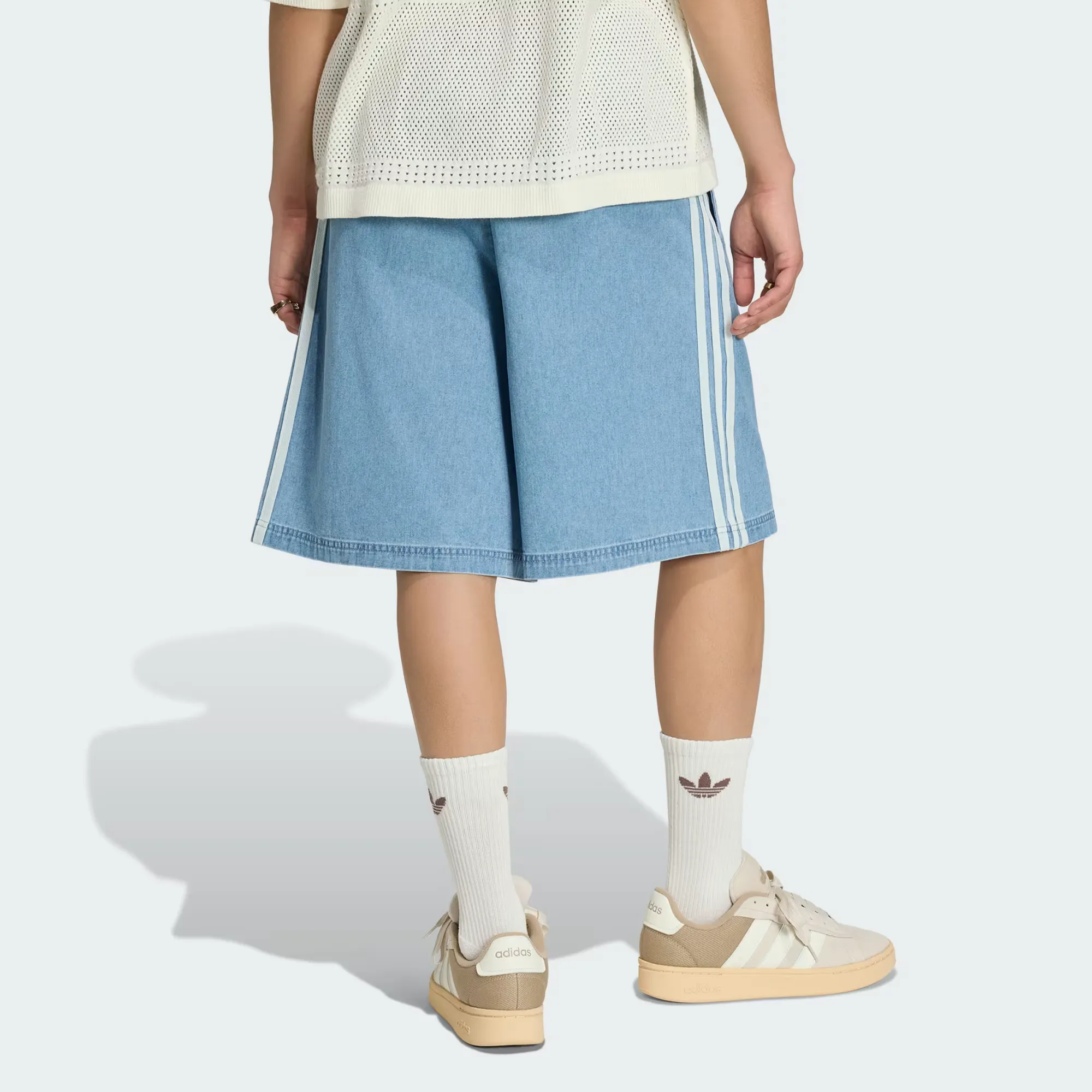 000000_adidas-Originals-Denim-Chino-Short_Light-Blue_KX1192_img1