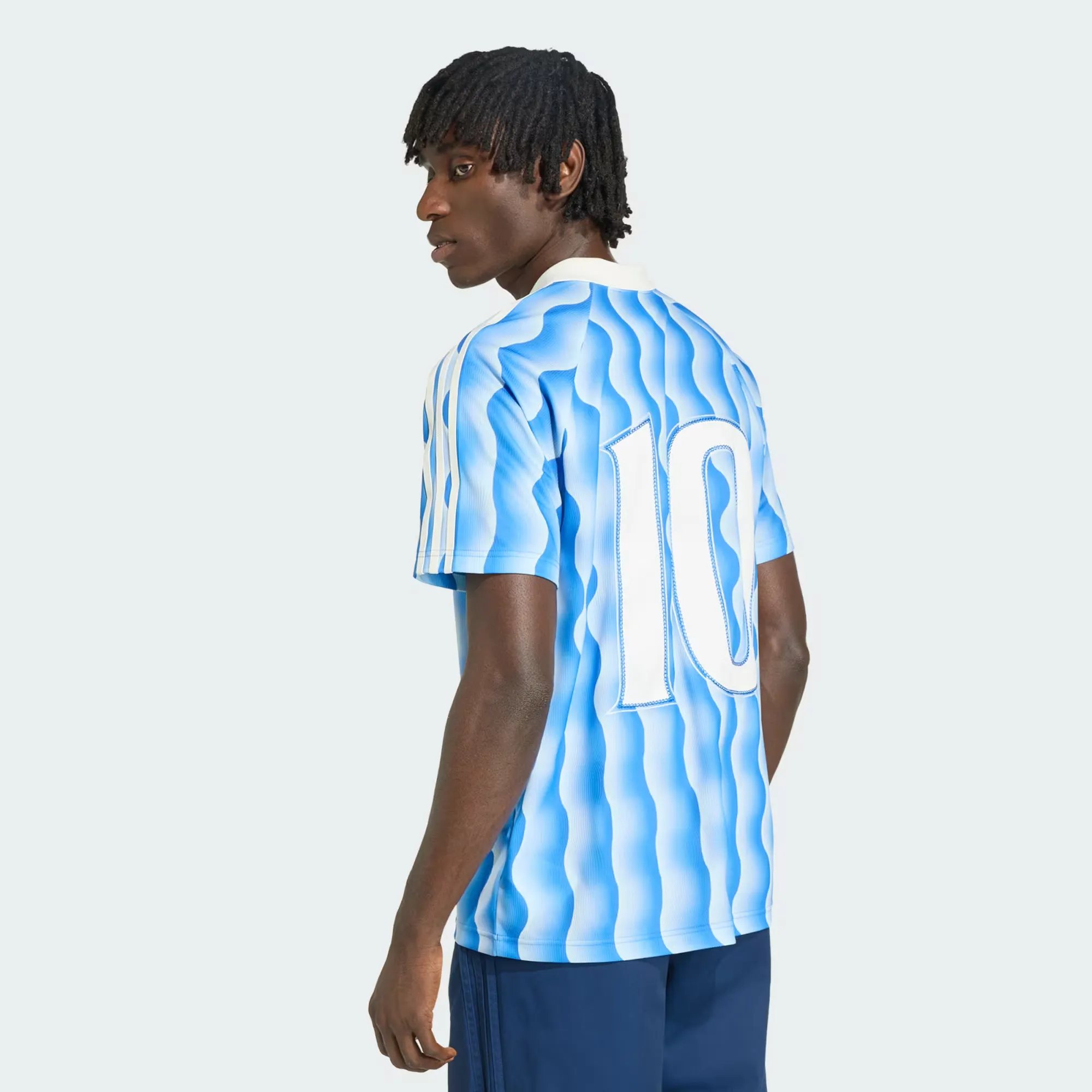 000000_adidas-Originals-Injection-Pack-Jersey_Blue_KX1258_img1