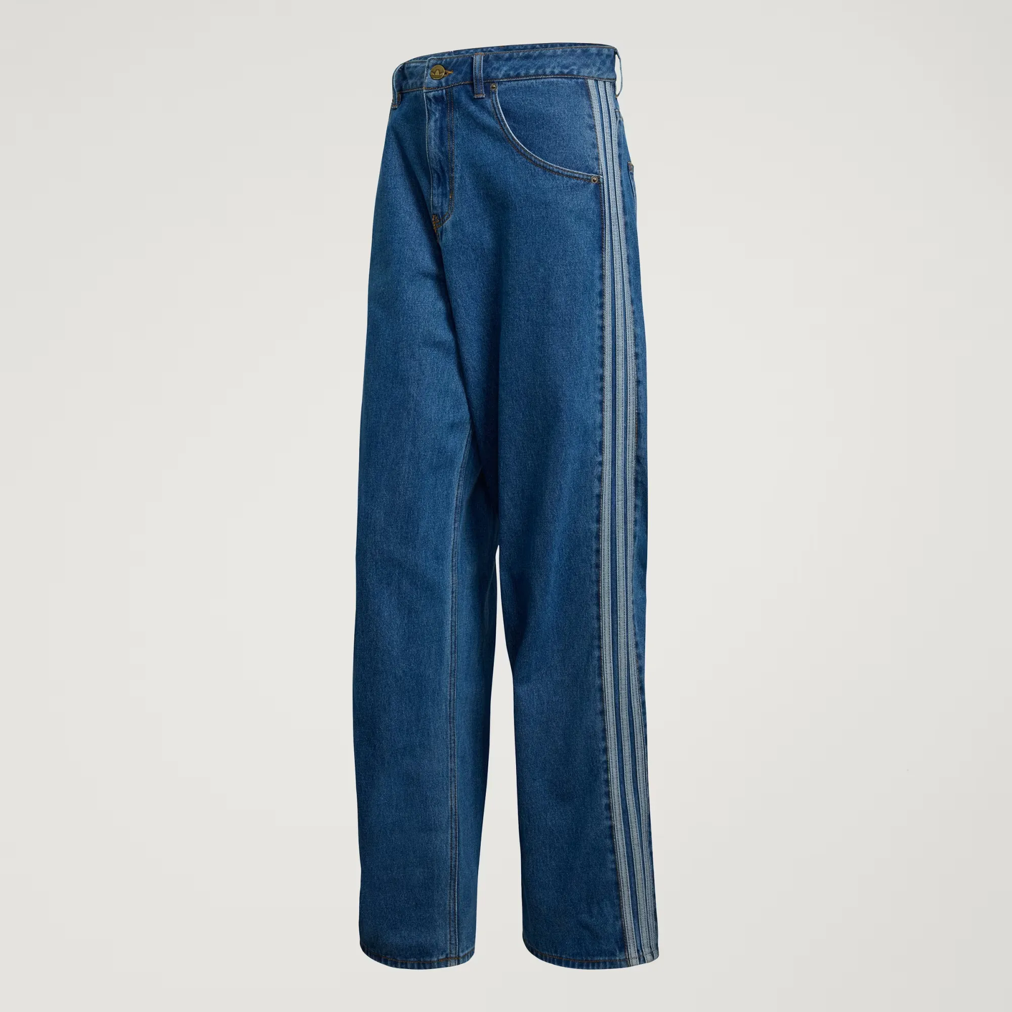 000000_adidas-Firebird-Adicolor-Denim-Pants_Blue-Denim_KD1499_img3