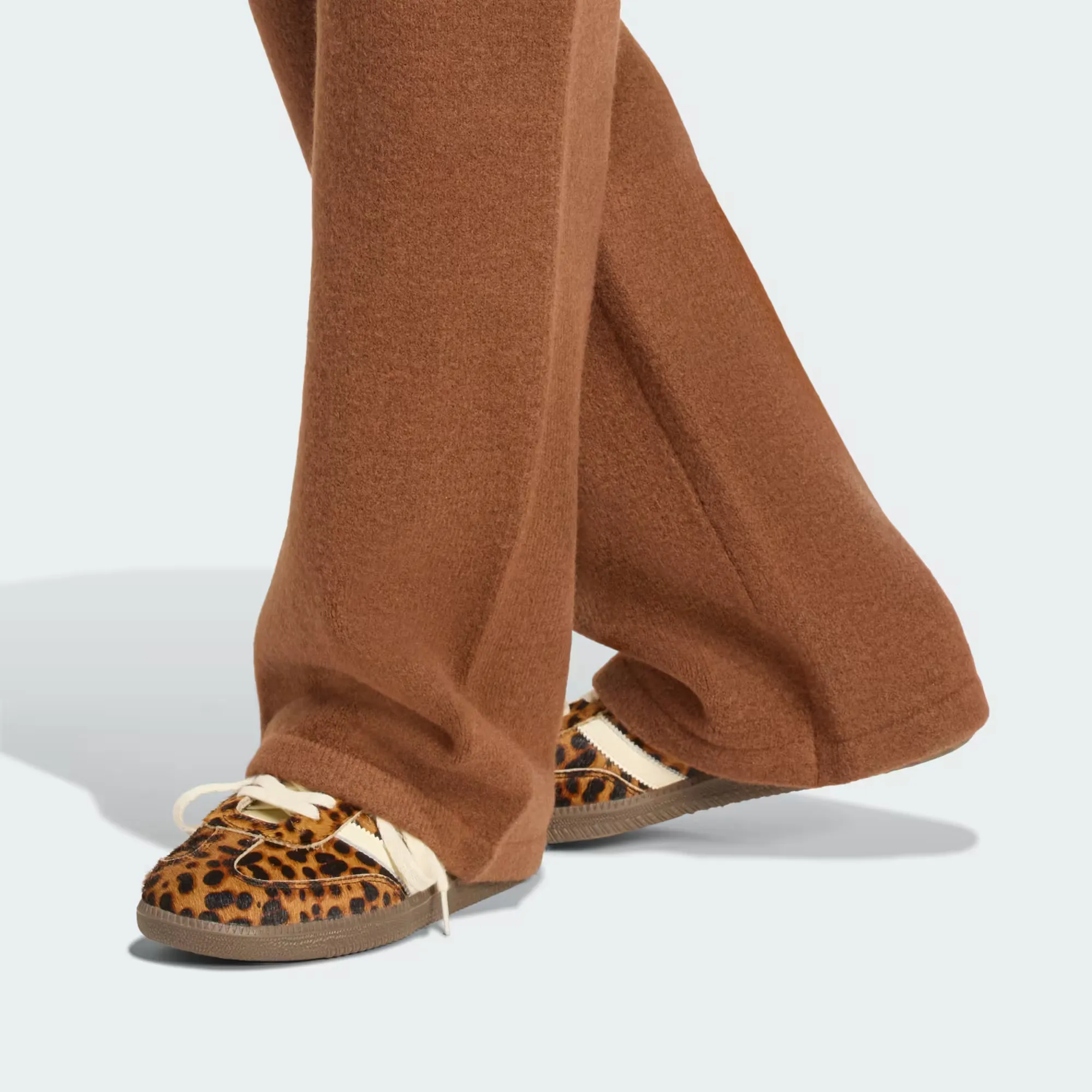 000000_adidas-Originals-Athletic-Dept-Knit-Pants-WMNS_Preloved-Brown_KF2535_img5