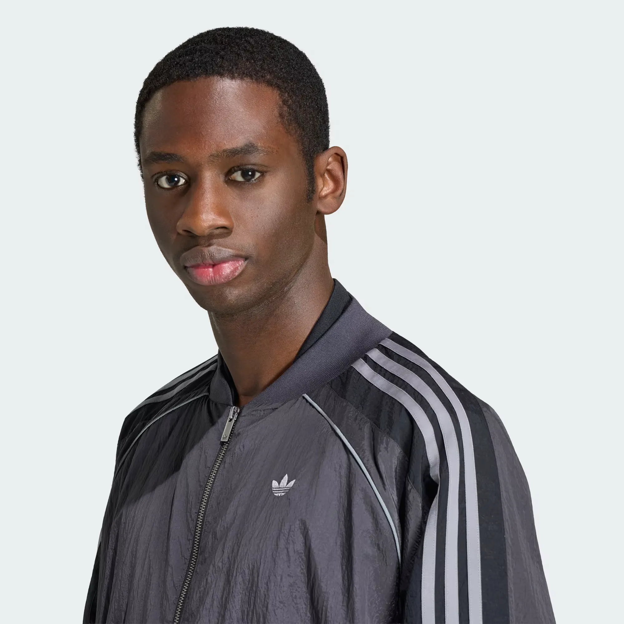 000000_adidas-Adilenium-Season-5-Track-Jacket_Utility-Black_KX4831_img4