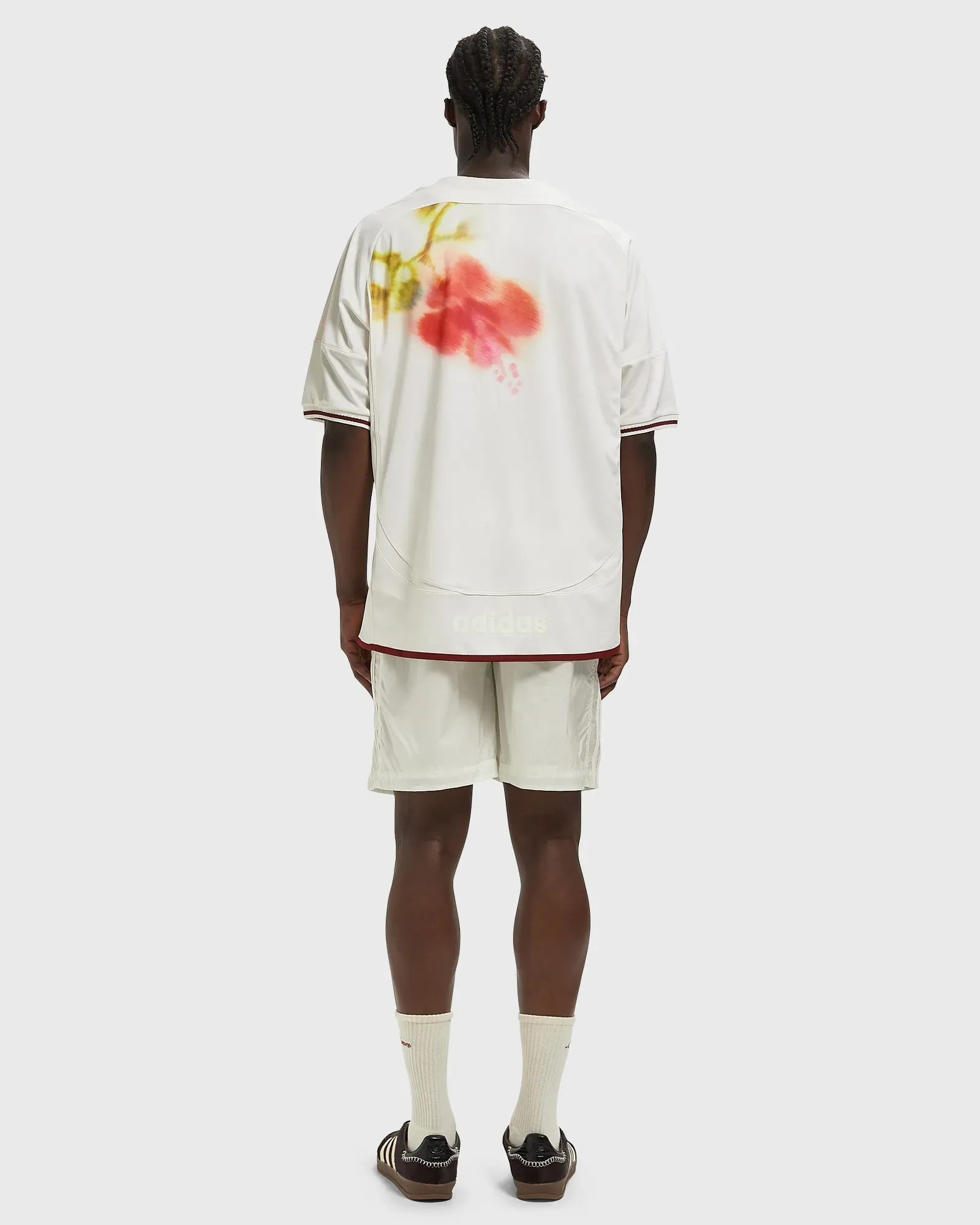 000000_adidas-x-Wales-Bonner-Football-Jersey_Chalk-White_KR8792_img1