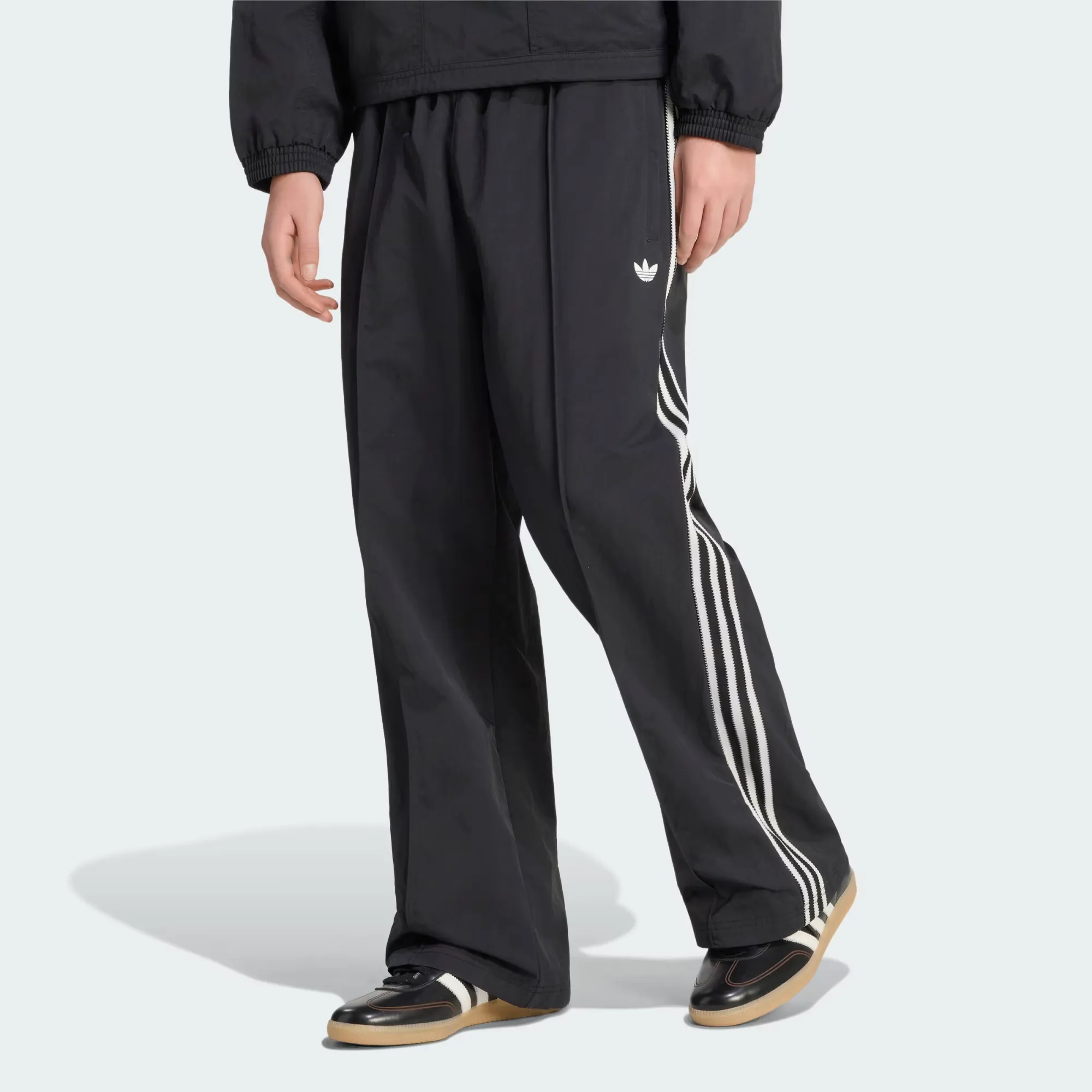 000000_adidas-Britcore-Track-Pants_Black_HZ3784_img0