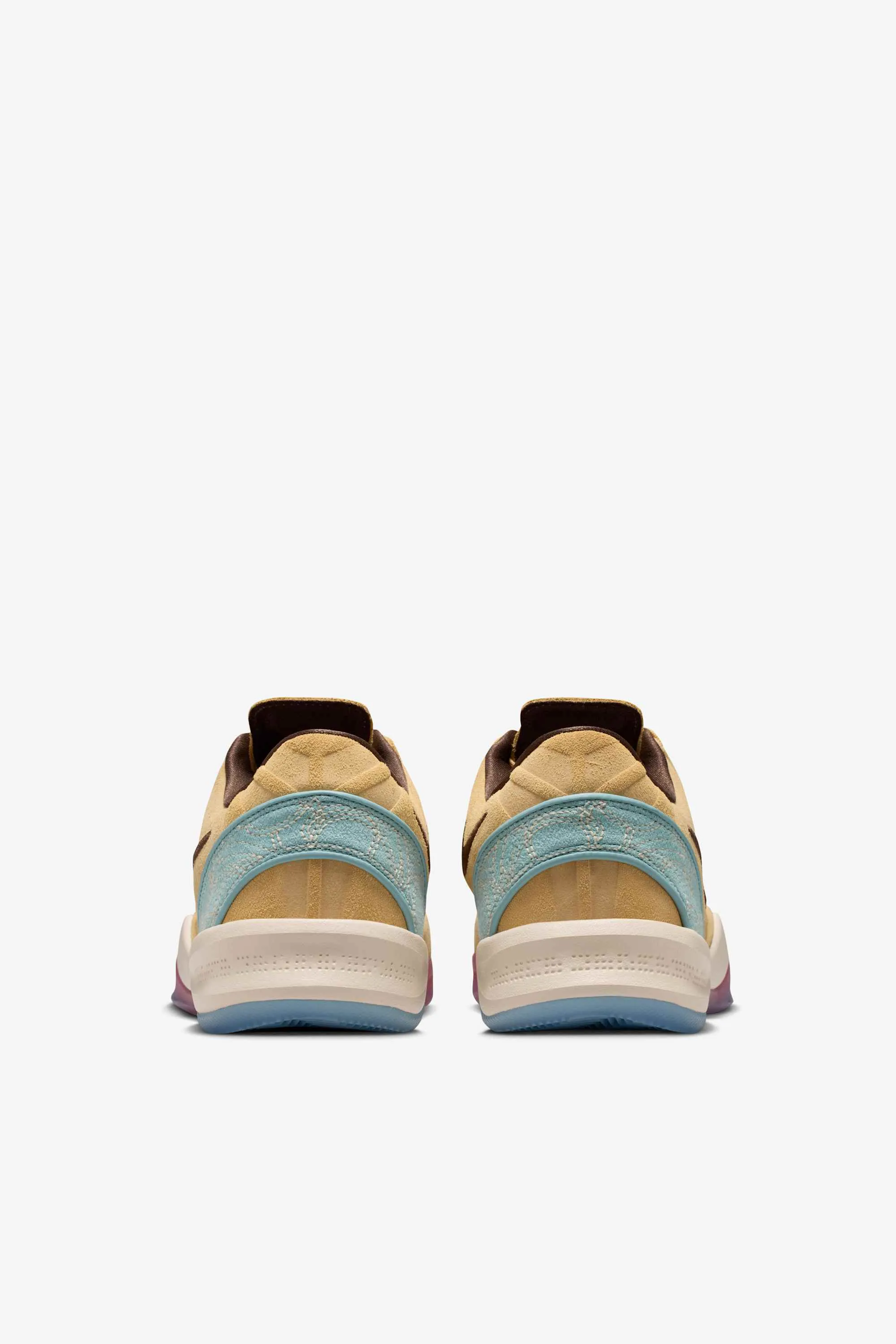 000000_Nike-Kobe-8-Protro_Siempre-Hermanos_IM1820-100_img4