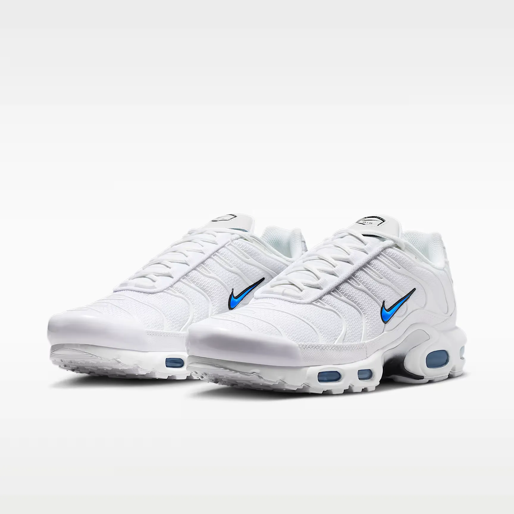 000000_Nike-Air-Max-Plus_White-Black-Blue-Crystal_DM0032-109_img4
