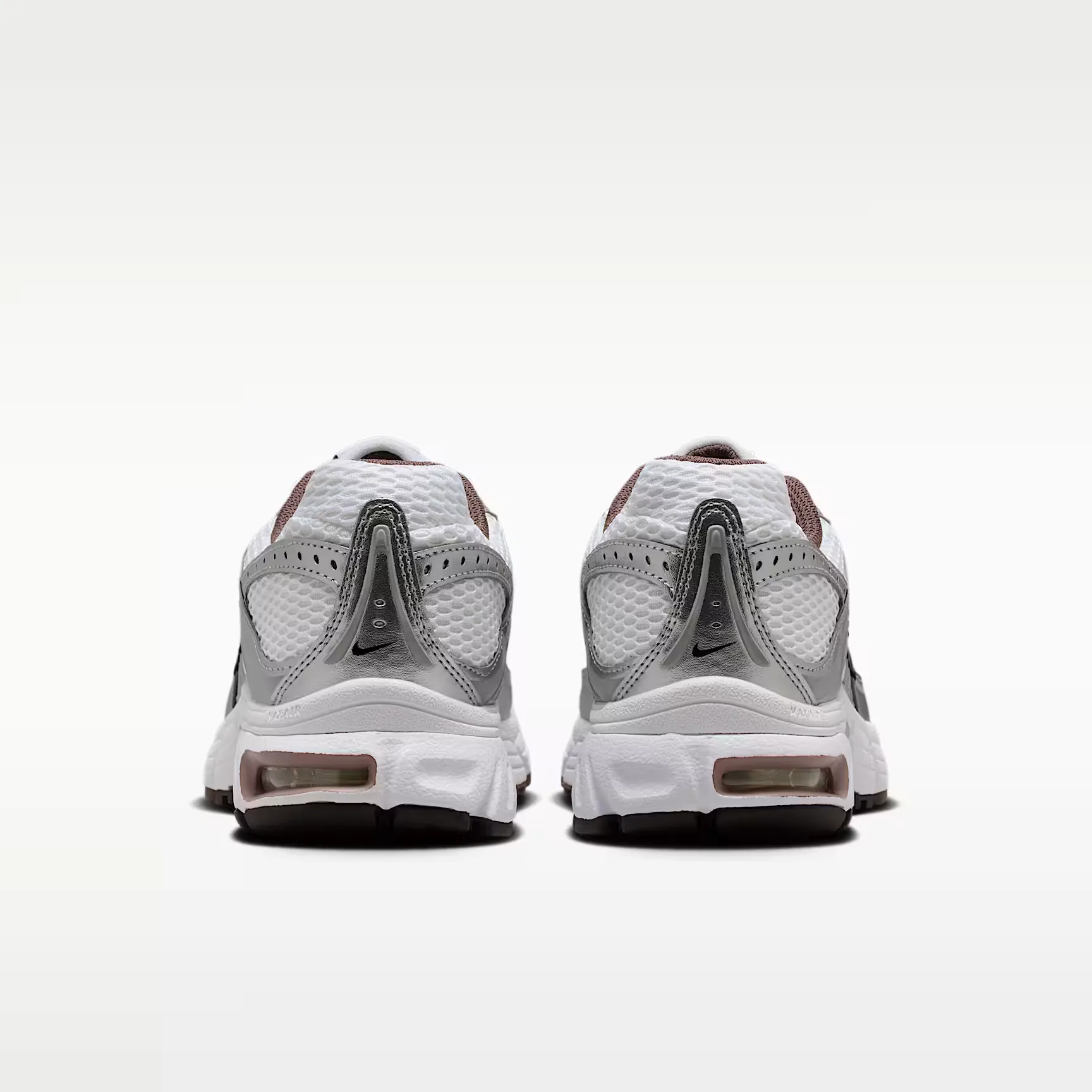 000000_Nike-Air-Max-Moto-2K-WMNS_White-Metallic-Silver-Tattoo_HQ2056-109_img5