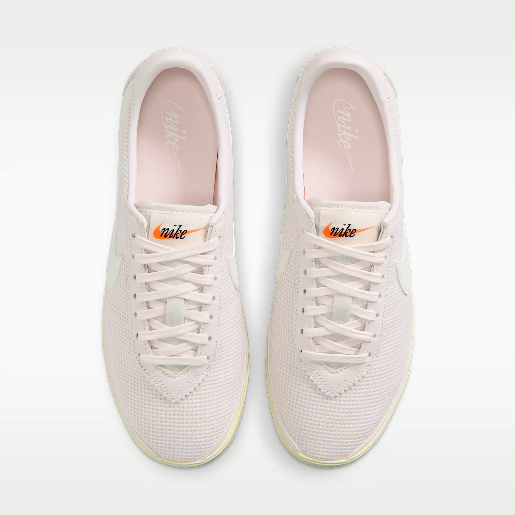 000000_Nike-Astrograbber-Textile-WMNS_Pearl-Pink-Muslin_II1248-600_img3