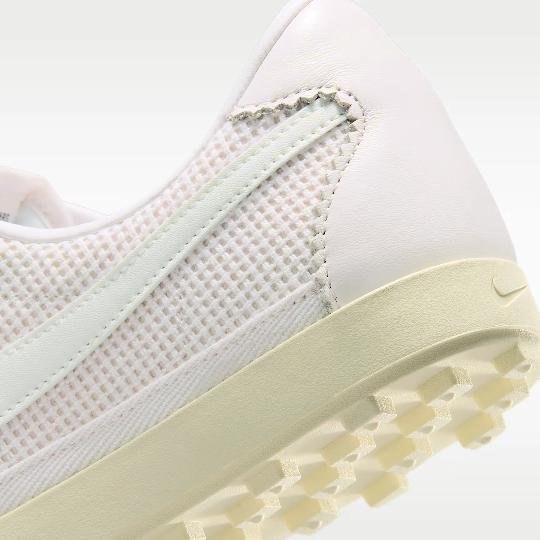 000000_Nike-Astrograbber-Textile-WMNS_Pearl-Pink-Muslin_II1248-600_img7