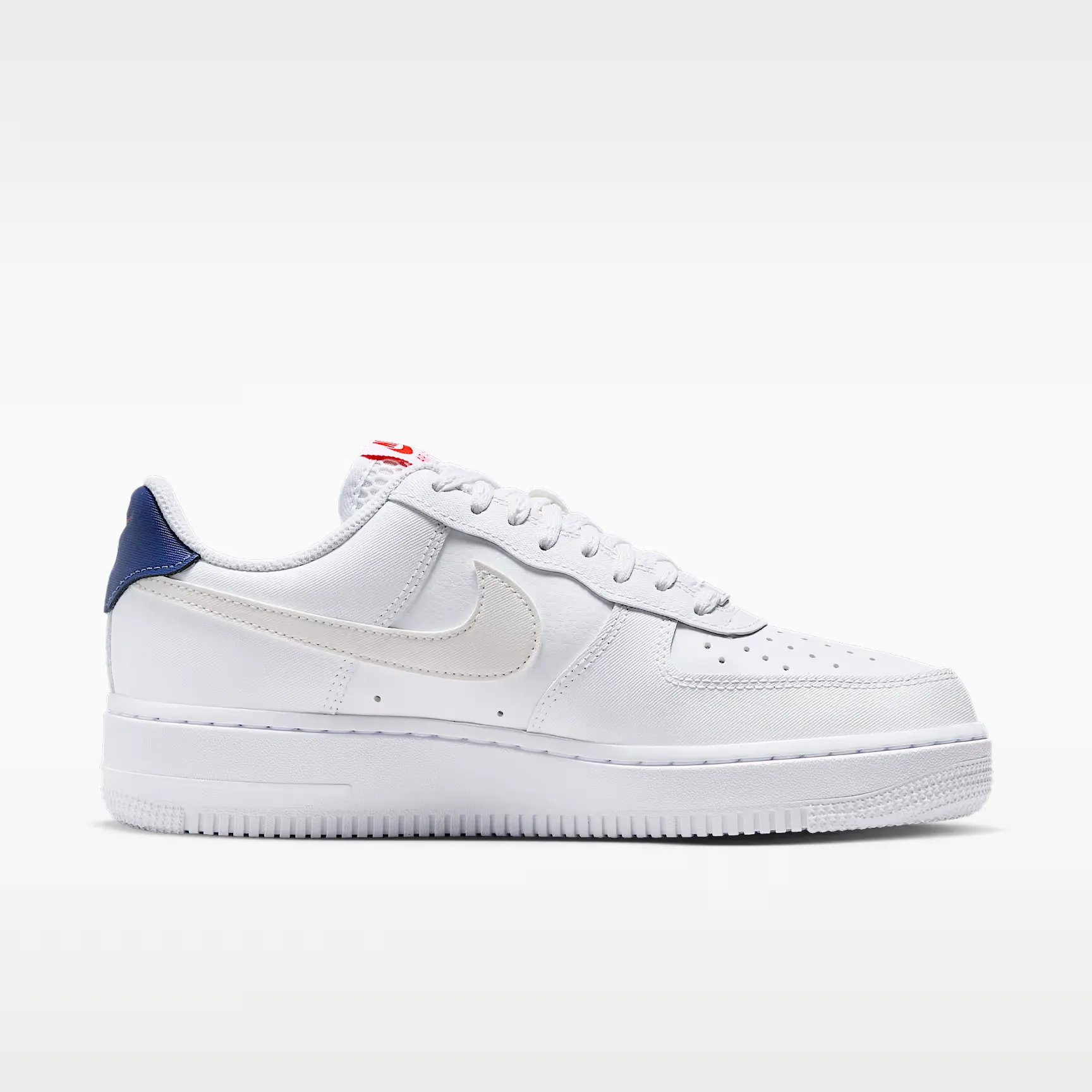 000000_Nike-Air-Force-1-'07-WMNS_White-Blue-Void_IR1989-100_img2