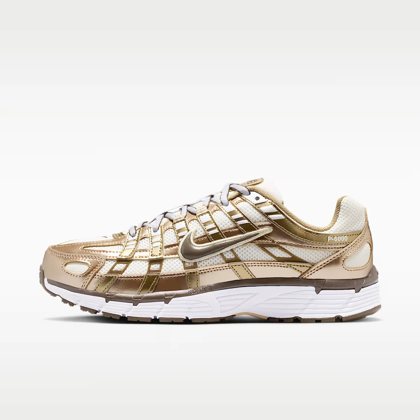 000000_Nike-P-6000-WMNS_Sail-Linen-Dark-Hazel_IO3496-104_img0