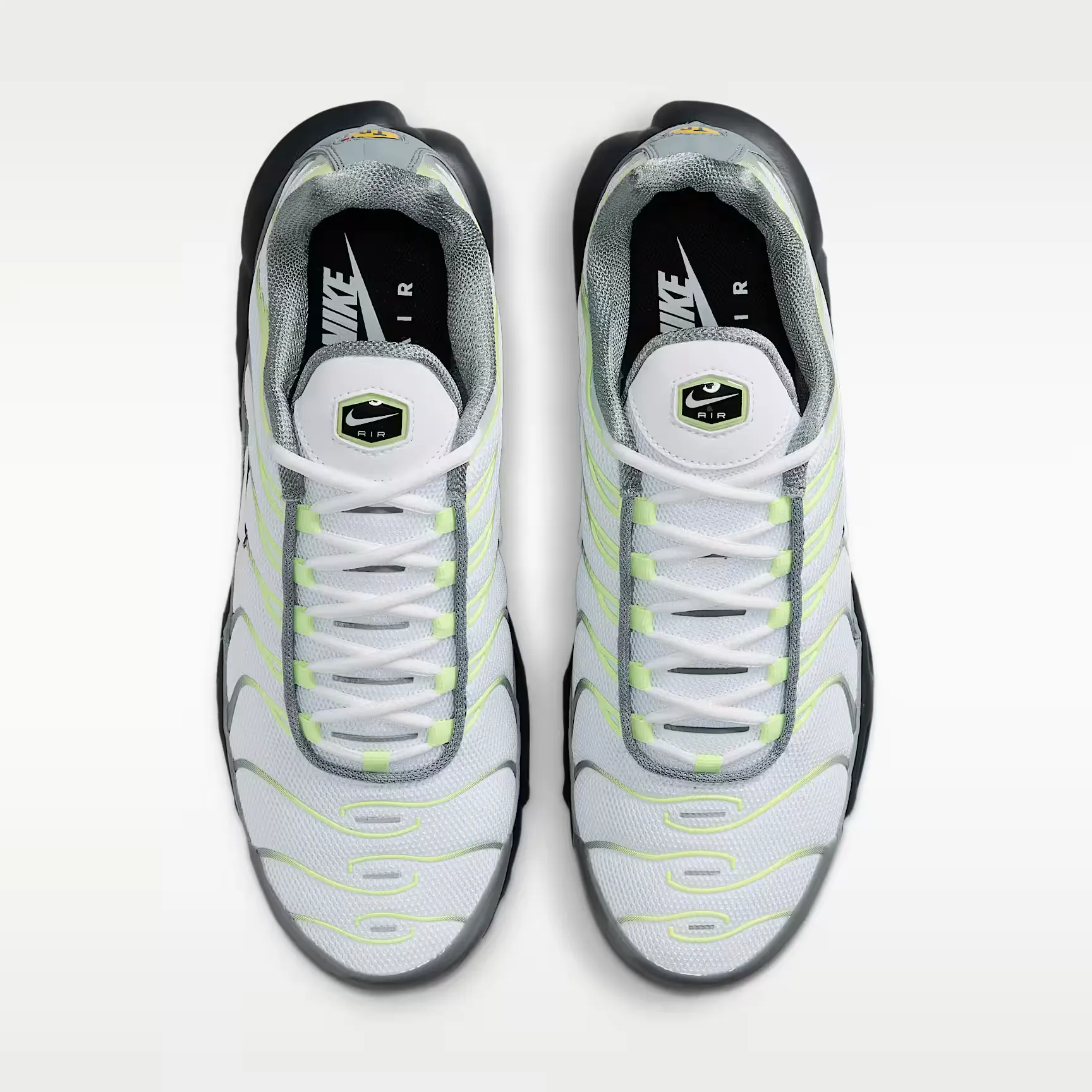 000000_Nike-Air-Max-Plus_Light-Liquid-Lime_IR1999-065_img3