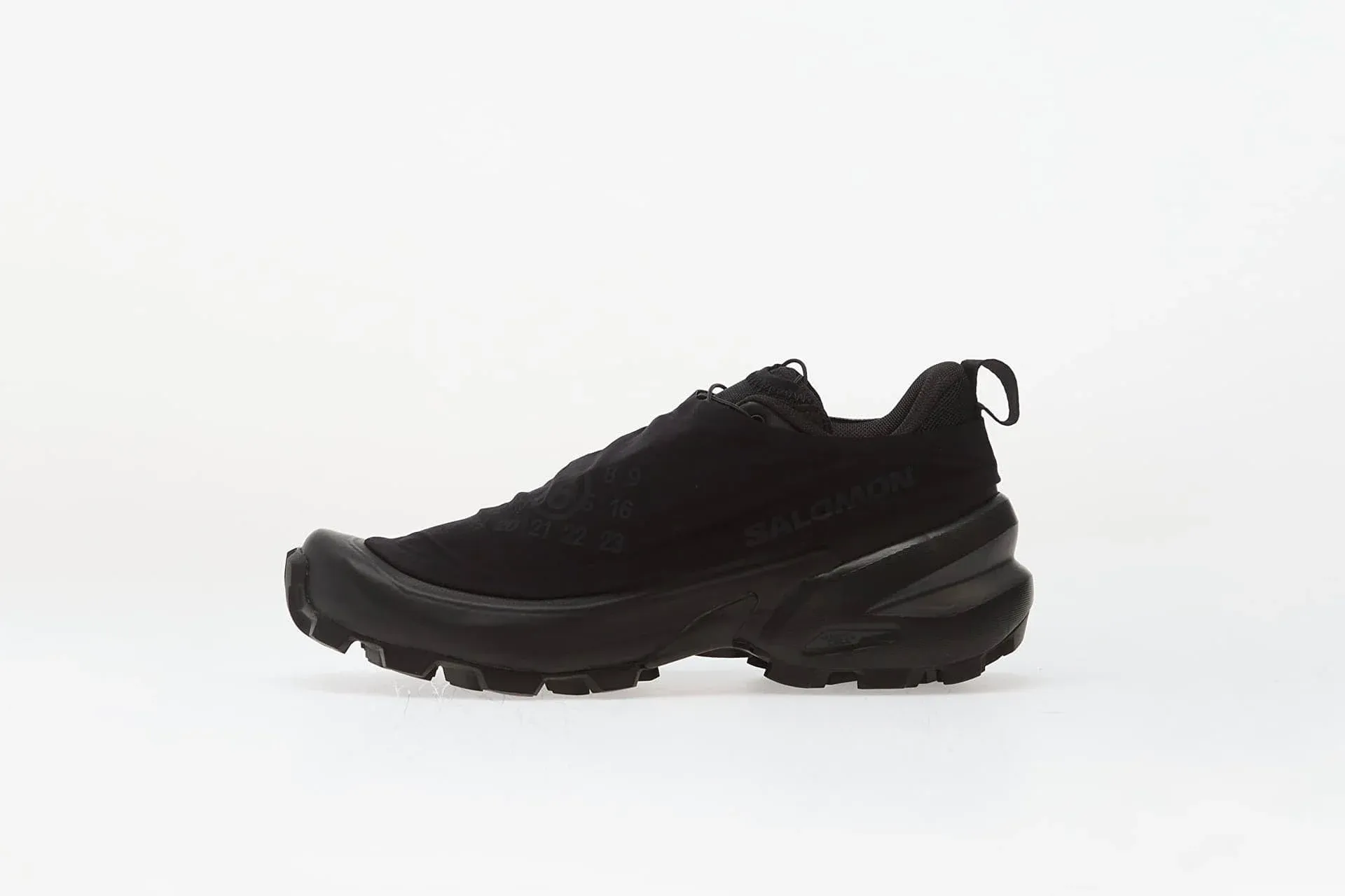 000000_MM6-Maison-Margiela-x-Salomon-Sneakers_Black-Black-Asphalt_S59WS0249P7624HB422_img0