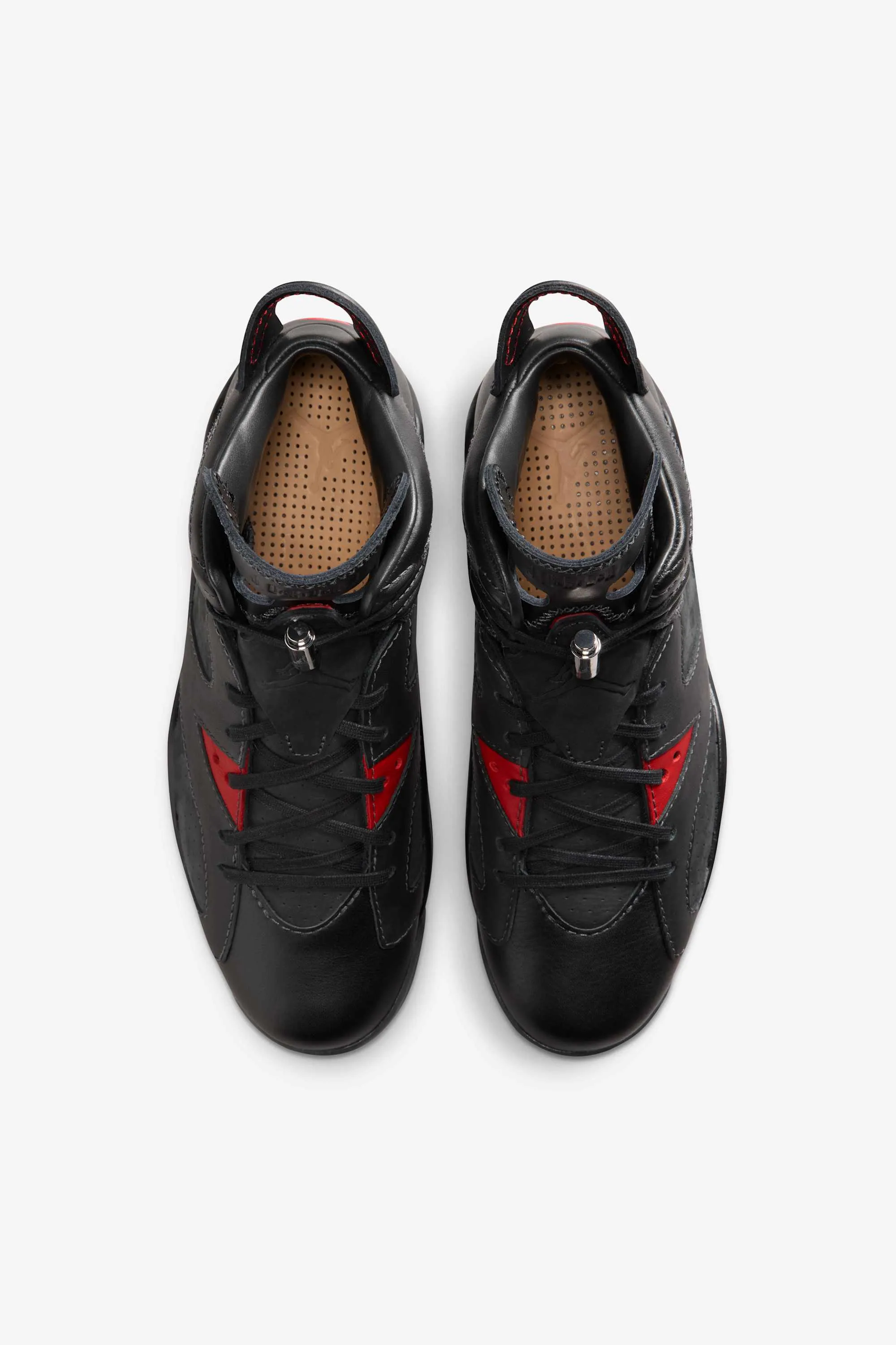 000000_Air-Jordan-6-Retro_Off-Noir-Picante-Red_II6558-001_img3