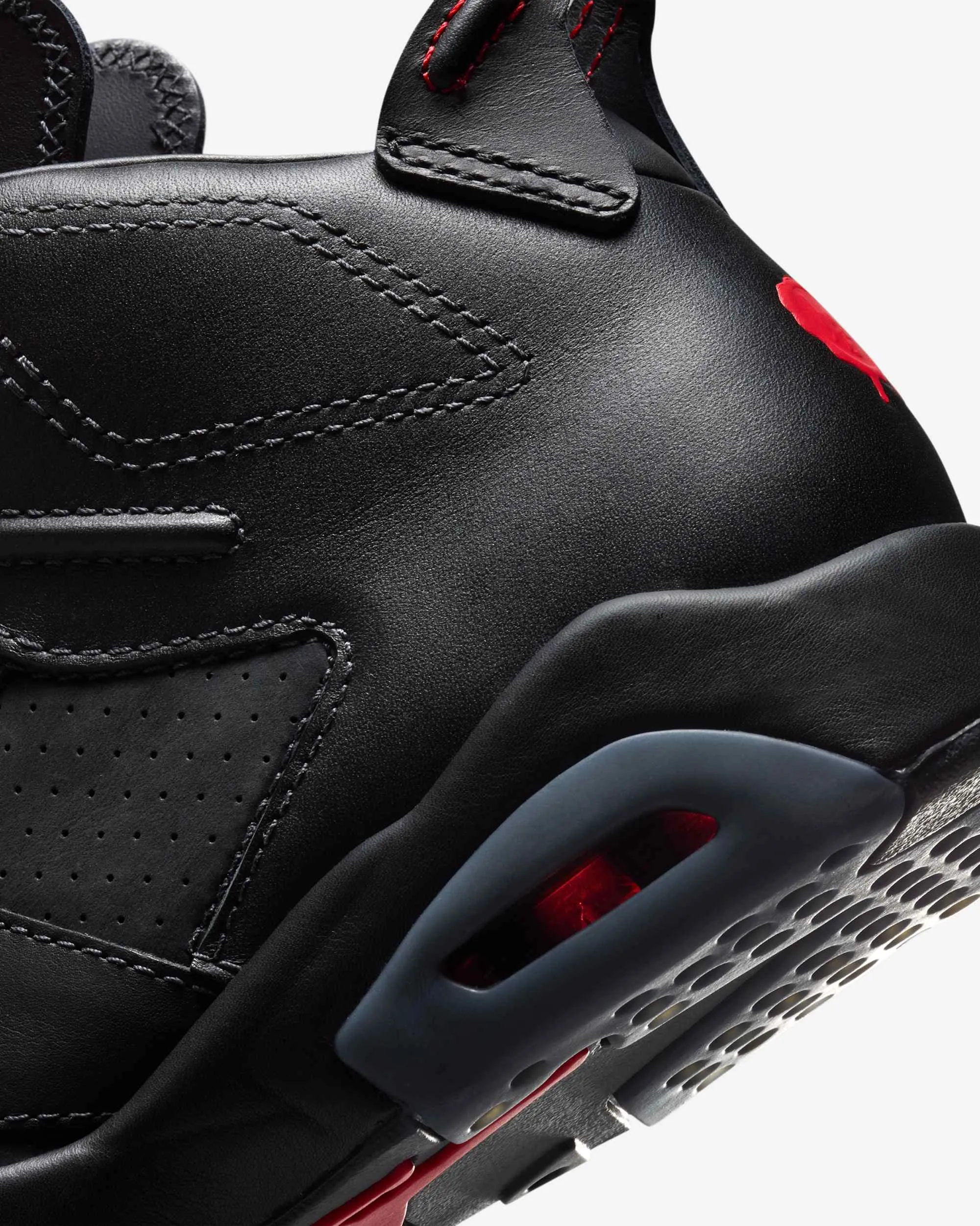 000000_Air-Jordan-6-Retro_Off-Noir-Picante-Red_II6558-001_img7