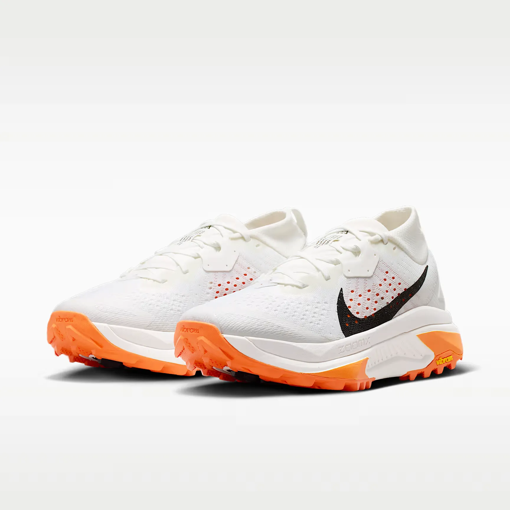 000000_Nike-ACG-Zegama-WMNS_Summit-White-Orange_HV8115-103_img5