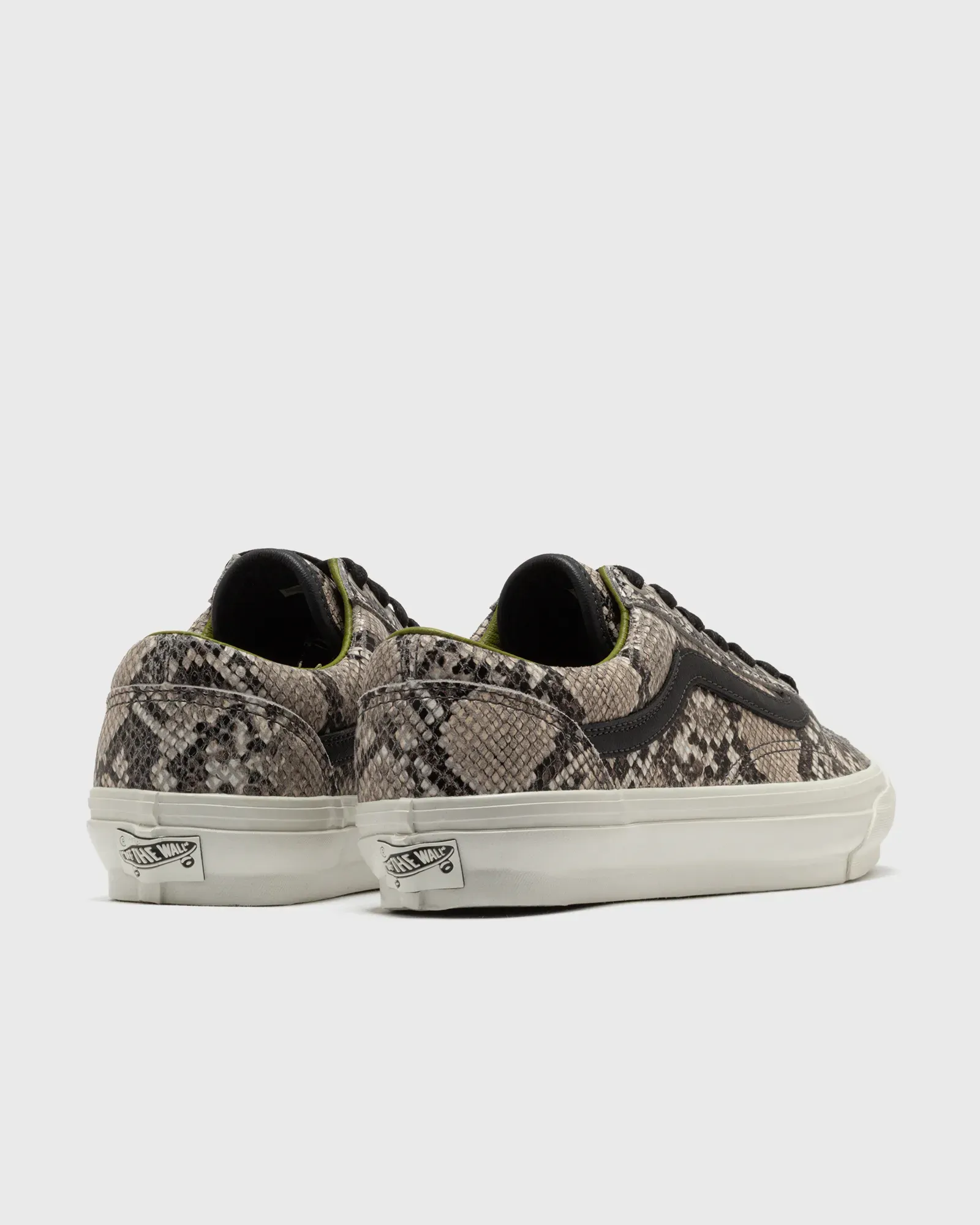 000000_Vans-LX-Old-Skool-36-WMNS_Silver-Python_VN000EHDSLV1_img4