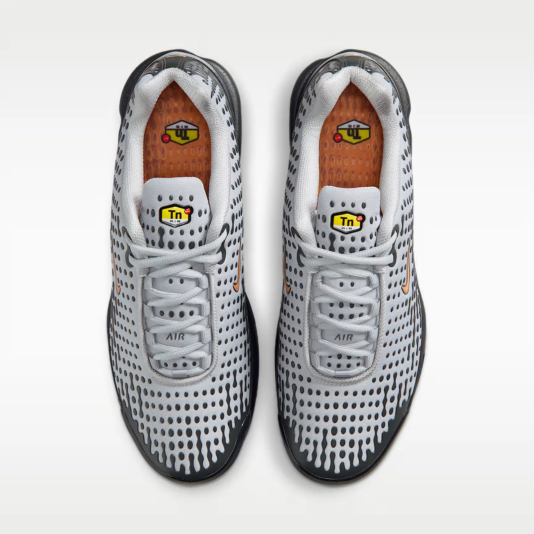 000000_Nike-Air-Max-Plus-VII_Smoke-Grey-Hot-Curry_HQ2197-003_img3