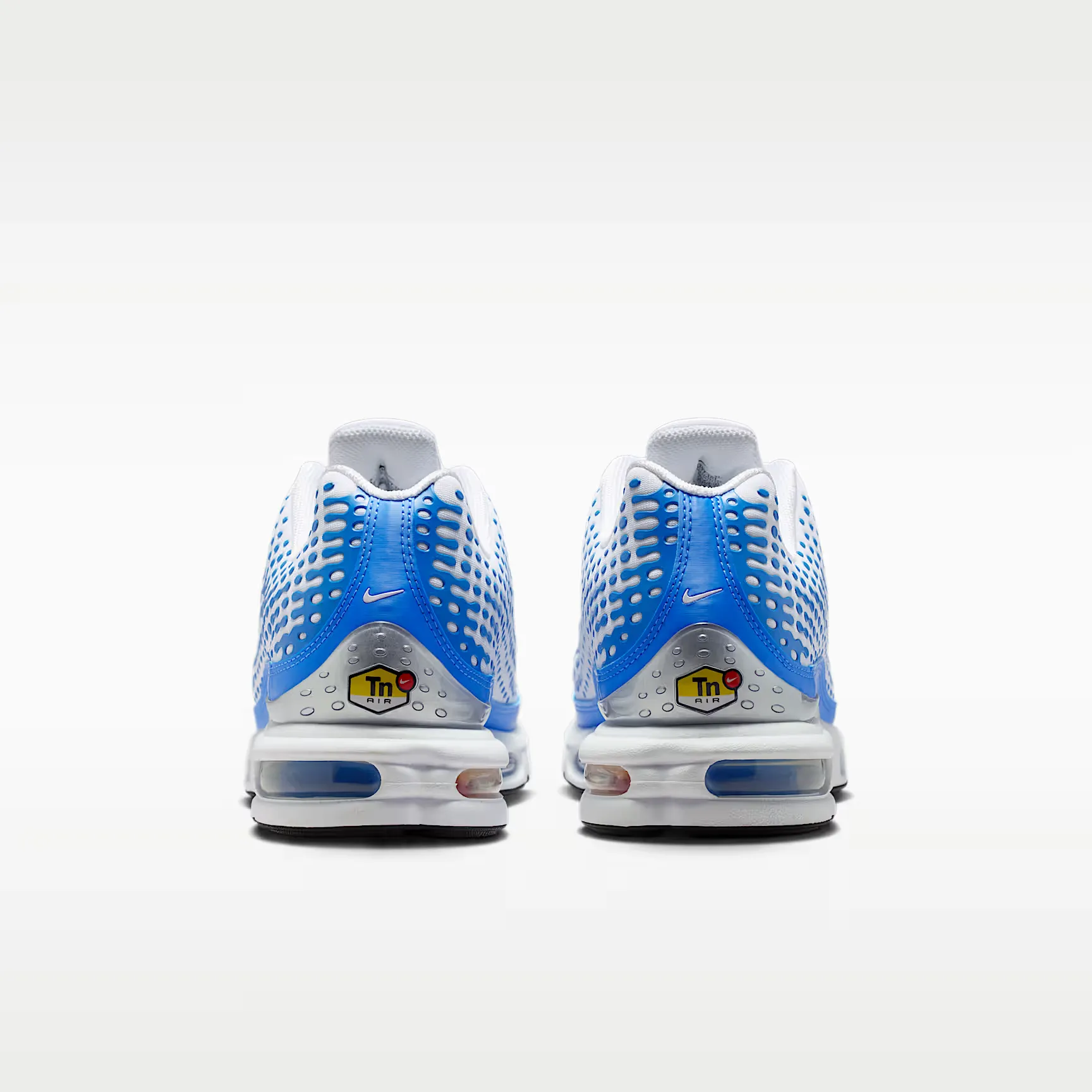 000000_Nike-Air-Max-Plus-VII_Blue-Crystal_HQ2197-101_img5