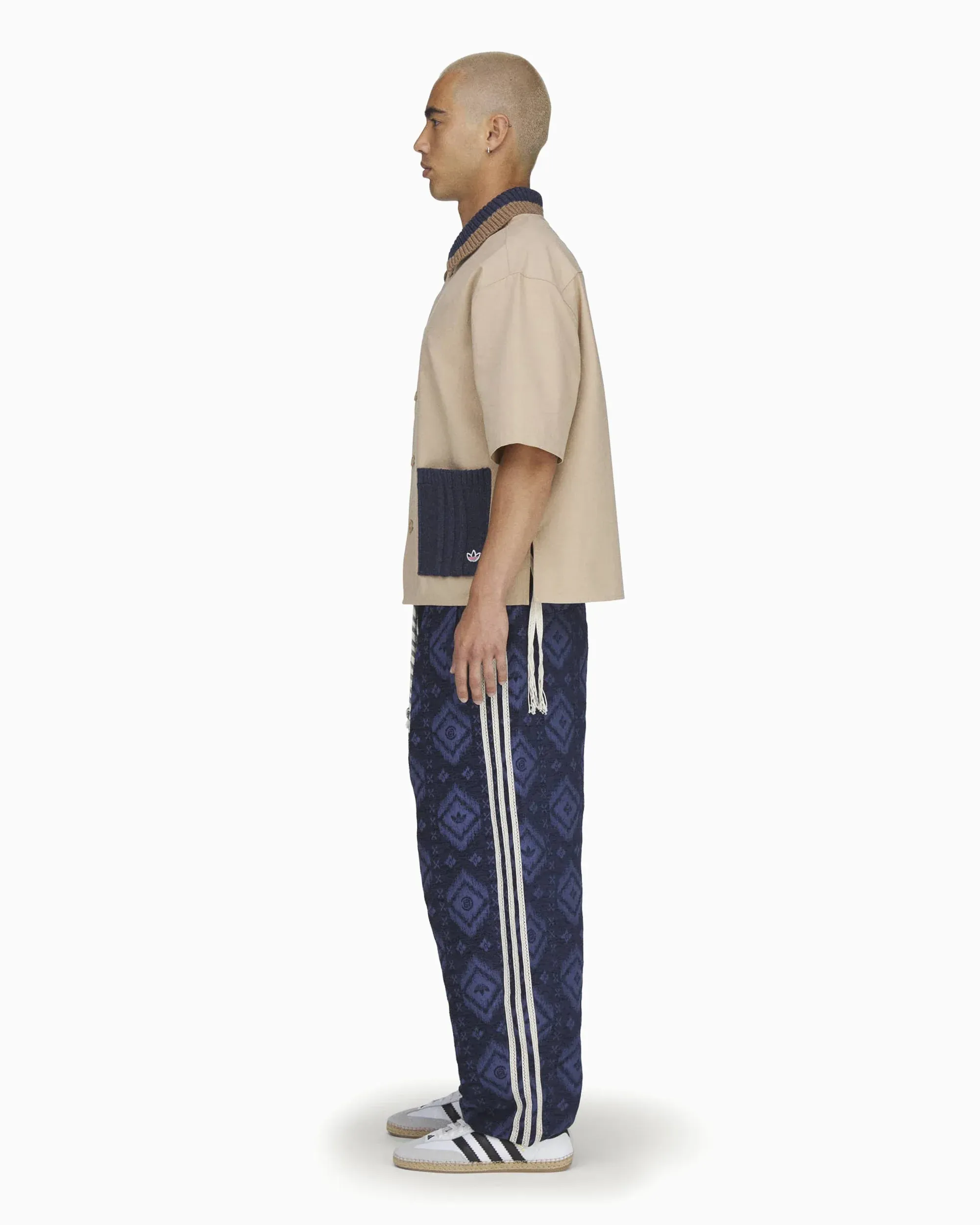 000000_adidas-Originals-x-CLOT-Ikat-Relaxed-Sweatpants_Navy-Blue_KE7067_img4