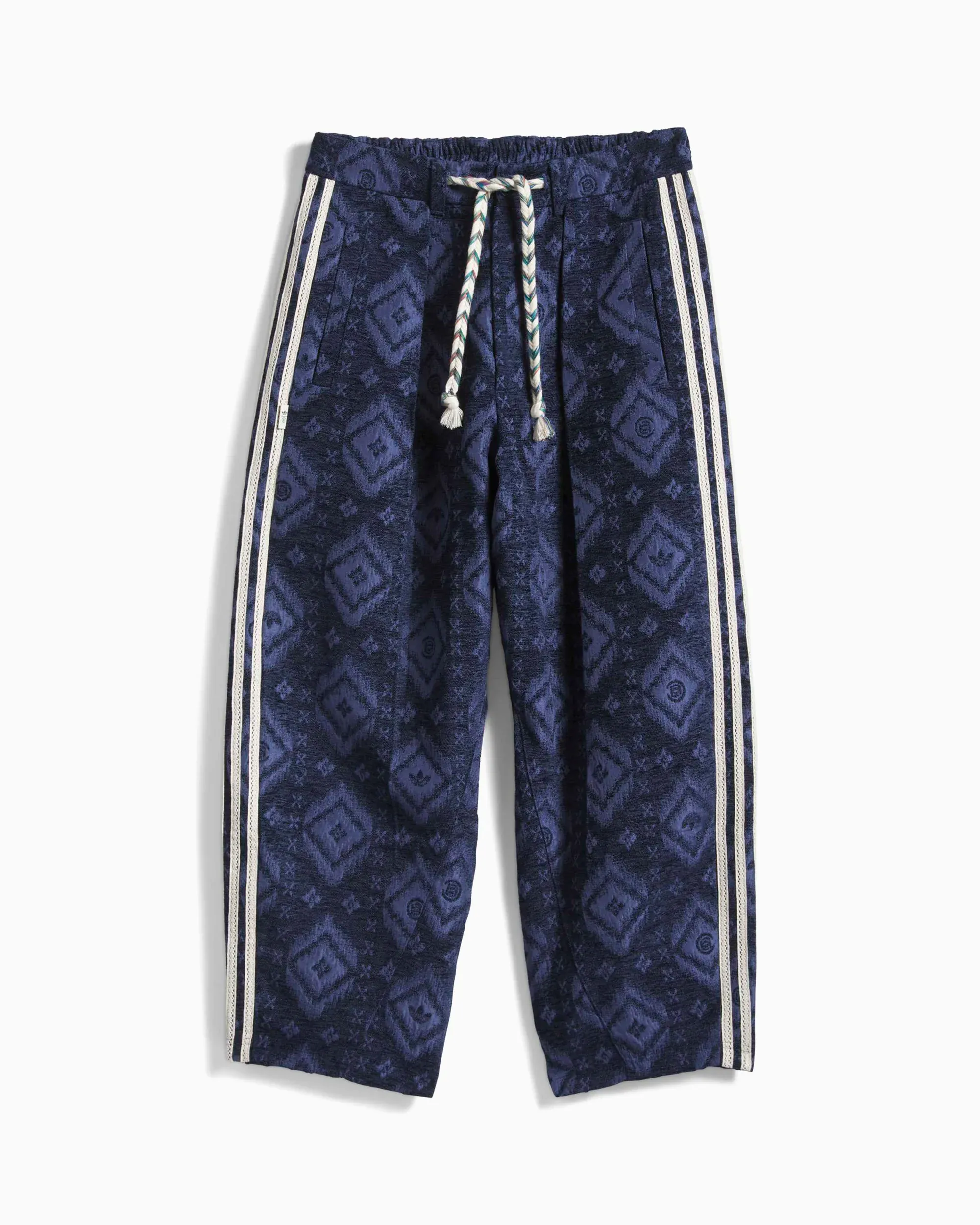 000000_adidas-Originals-x-CLOT-Ikat-Relaxed-Sweatpants_Navy-Blue_KE7067_img0
