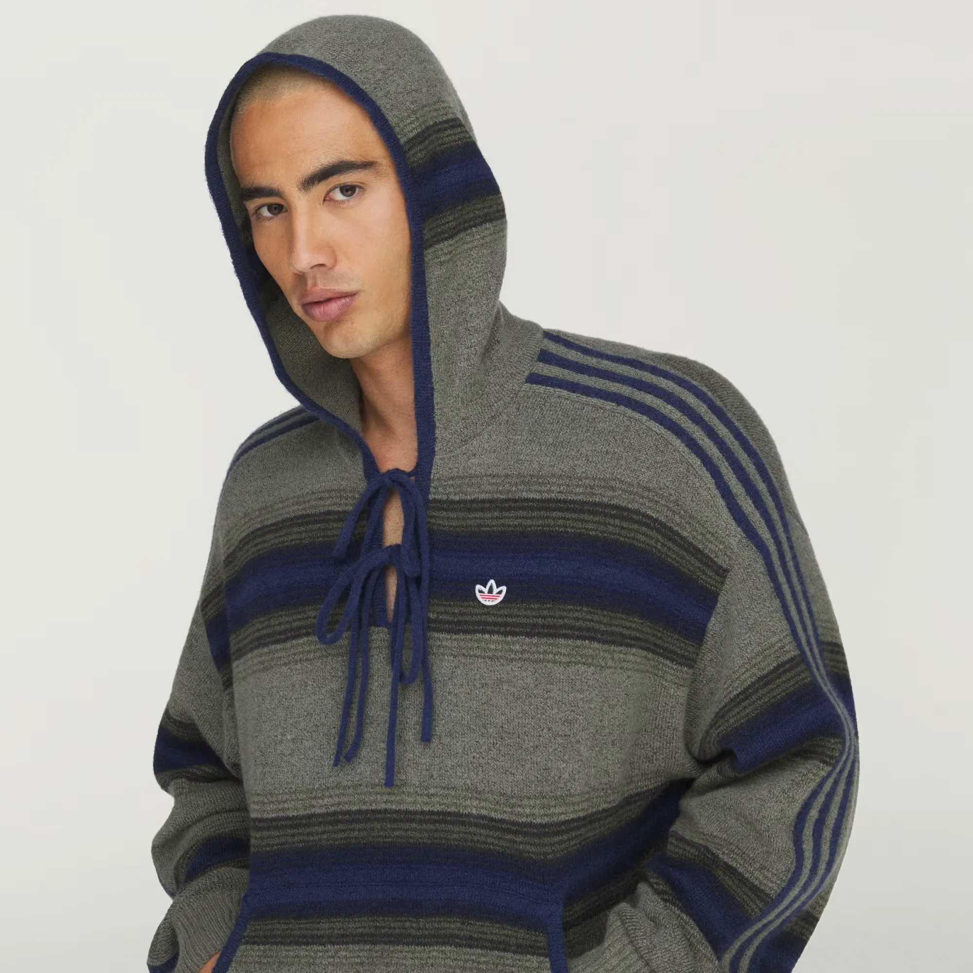 000000_CLOT-x-adidas-Baja-Hoodie_Trace-Khaki-Tech-Indigo_KE7064_img2