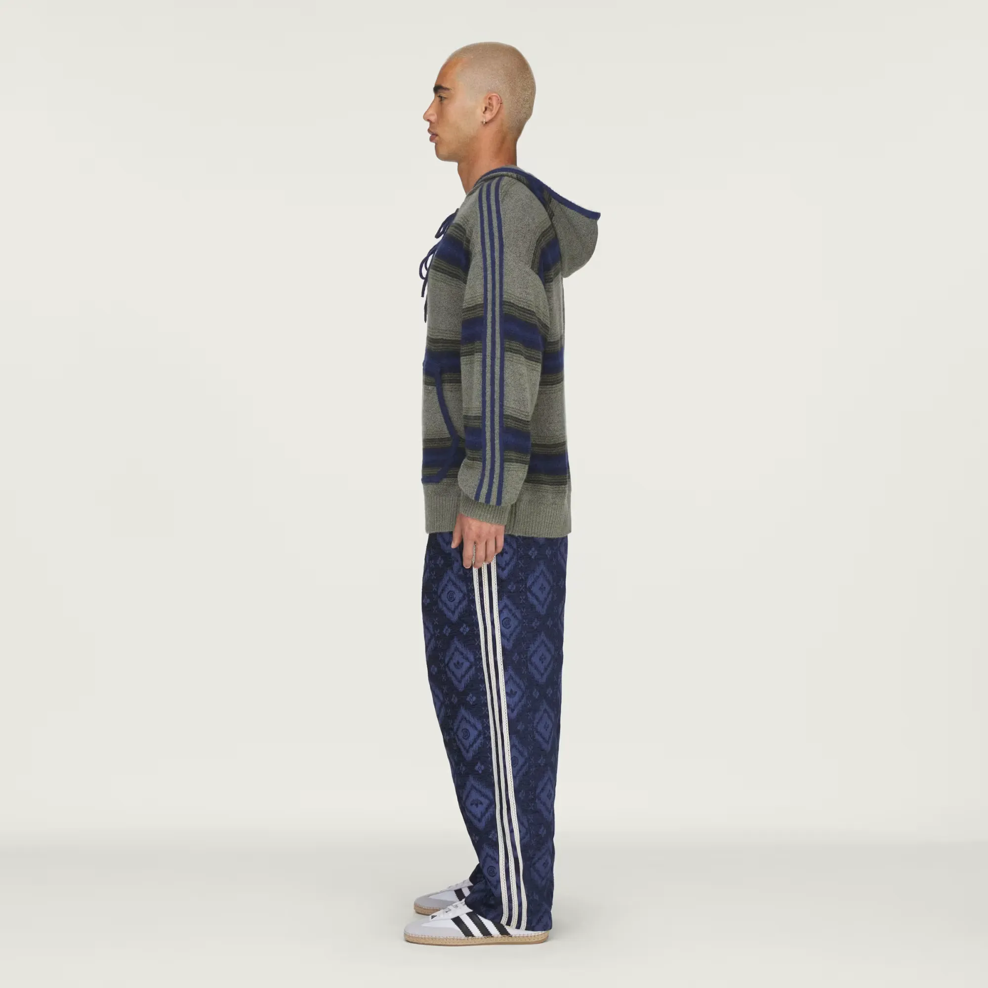 000000_CLOT-x-adidas-Baja-Hoodie_Trace-Khaki-Tech-Indigo_KE7064_img5