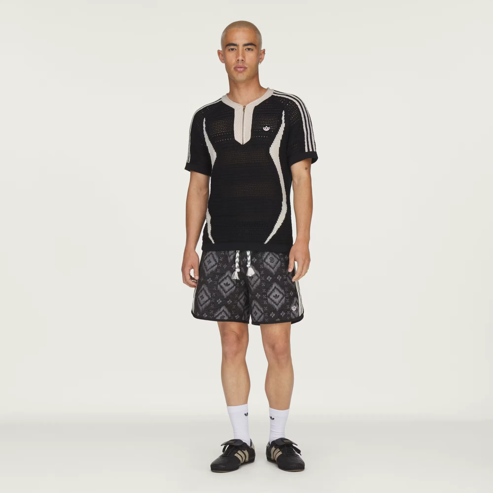 000000_CLOT-x-adidas-Knit-Jersey_Black-Wonder-White_KE7074_img4