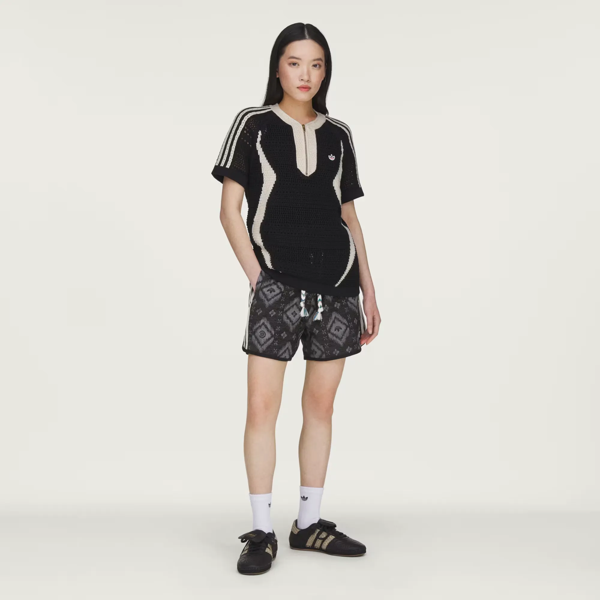 000000_CLOT-x-adidas-Knit-Jersey_Black-Wonder-White_KE7074_img7