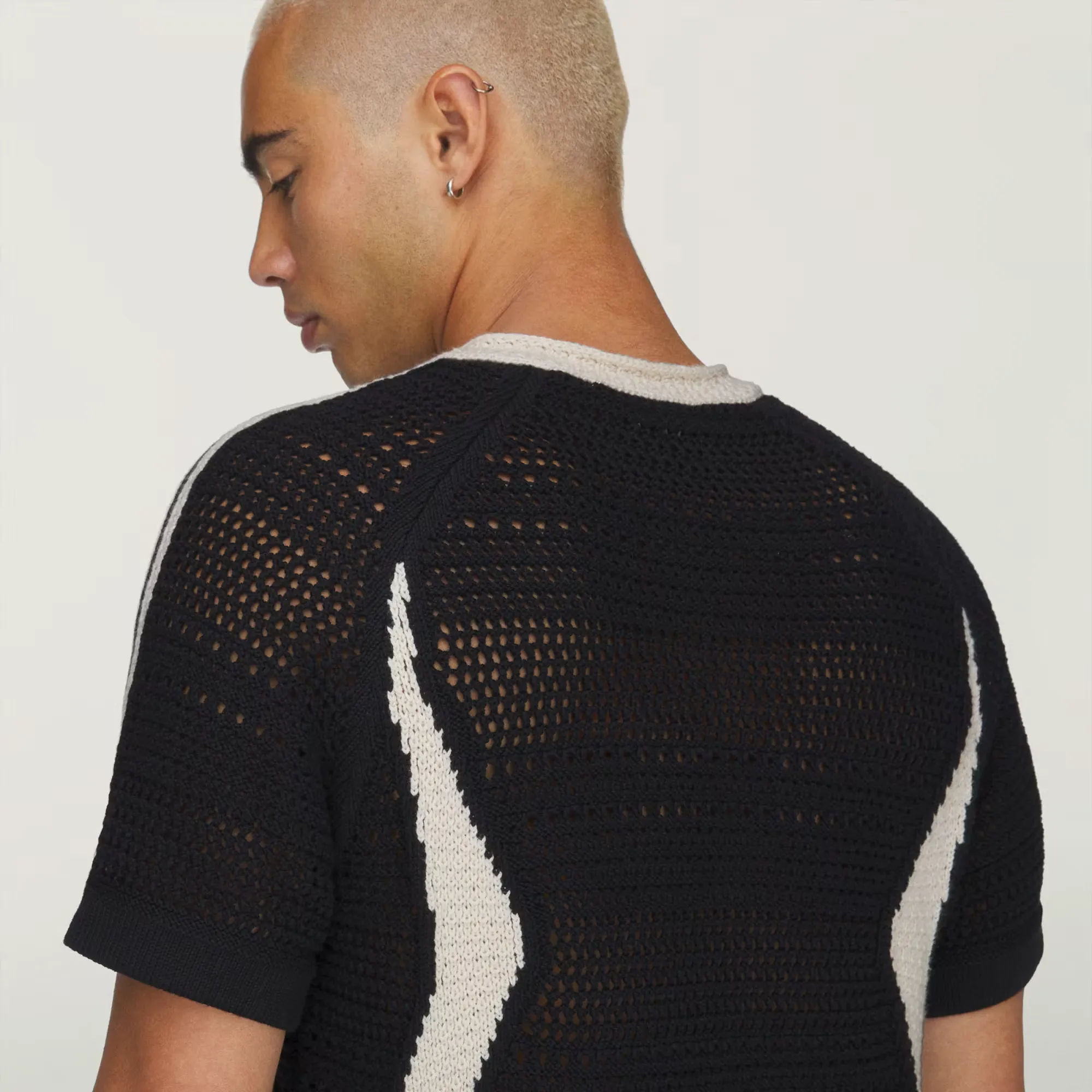 000000_CLOT-x-adidas-Knit-Jersey_Black-Wonder-White_KE7074_img9