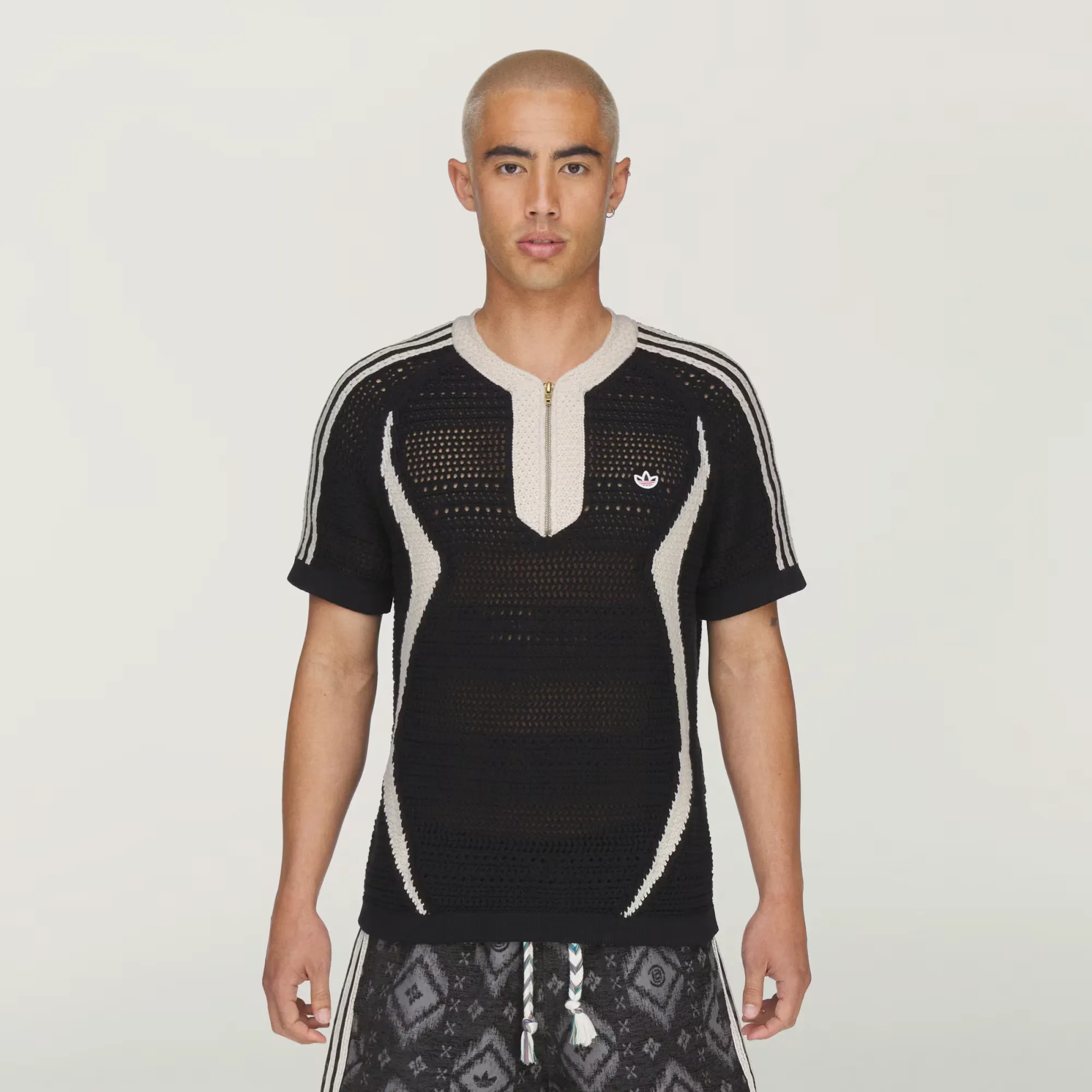 000000_CLOT-x-adidas-Knit-Jersey_Black-Wonder-White_KE7074_img0