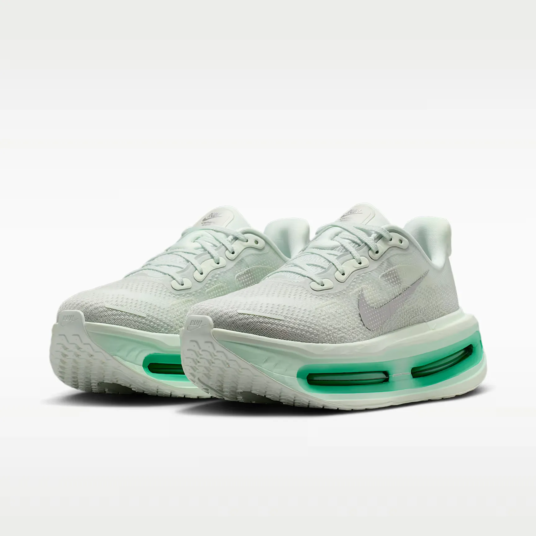 000000_Nike-Vomero-Premium-WMNS_Barely-Green_HM5973-300_img4