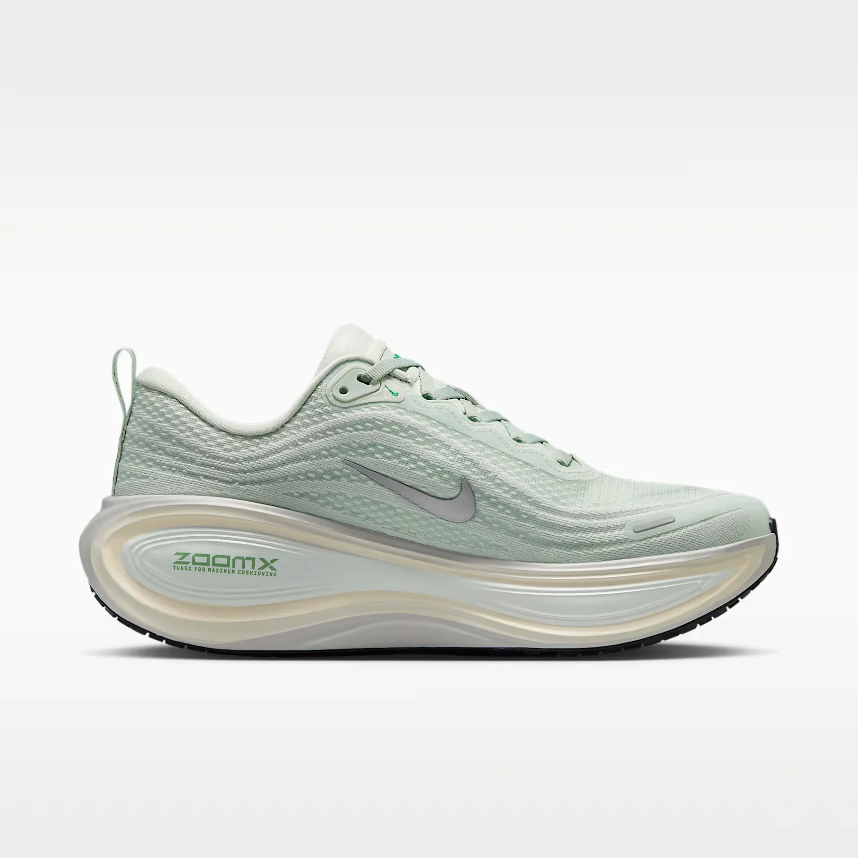 000000_Nike-Vomero-Plus-WMNS_Light-Silver-Barely-Green_HV8154-004_img2