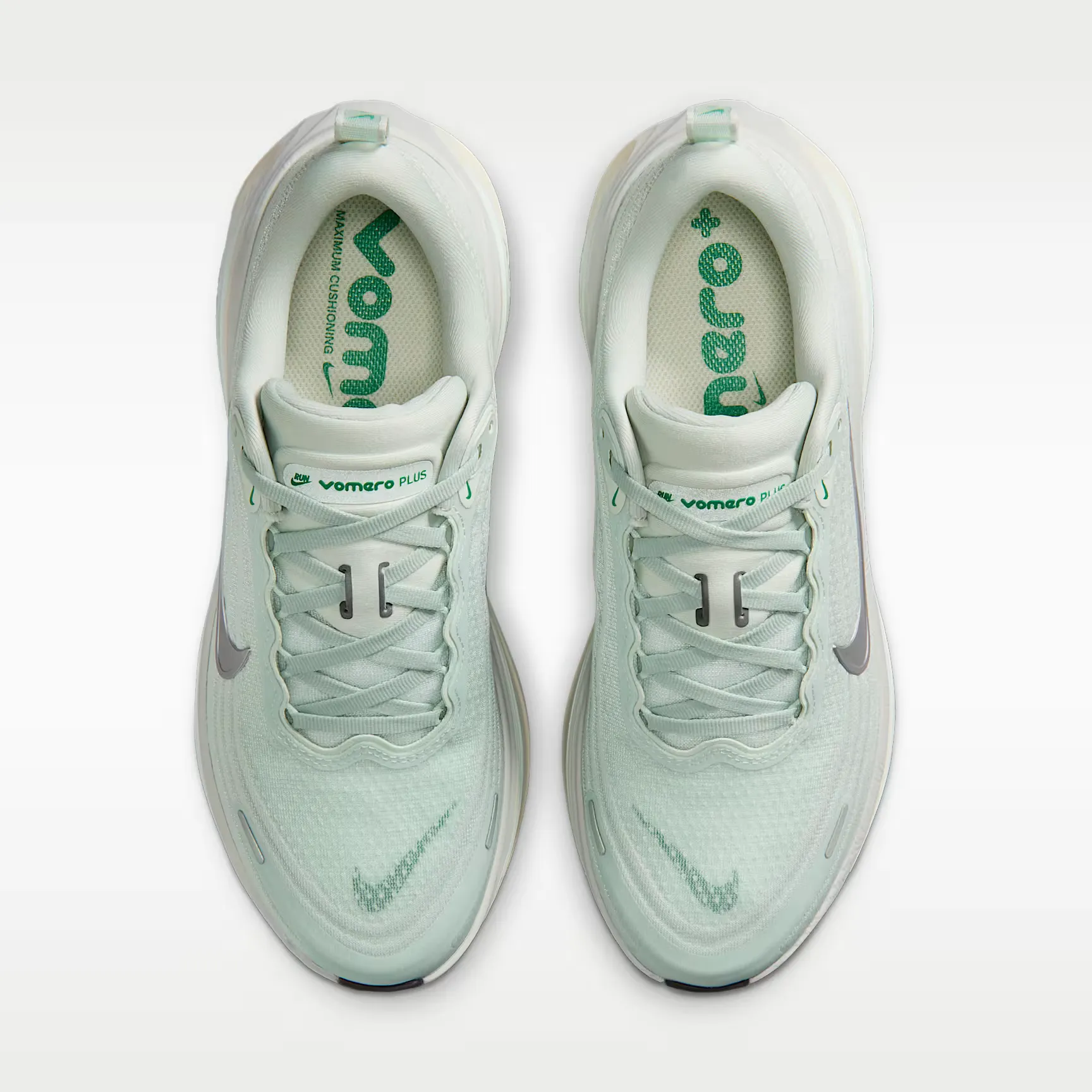000000_Nike-Vomero-Plus-WMNS_Light-Silver-Barely-Green_HV8154-004_img3