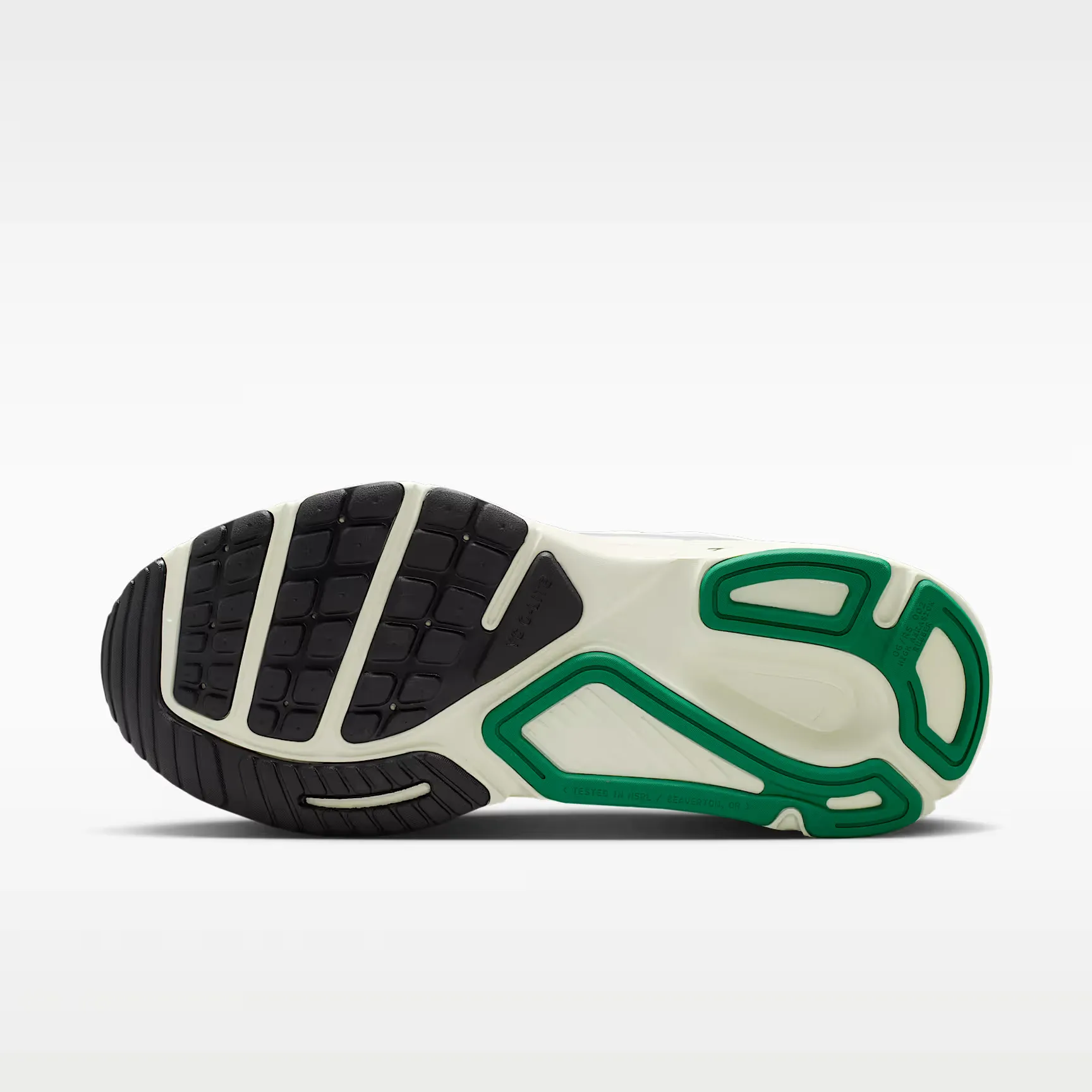 000000_Nike-Structure-Plus-WMNS_Light-Silver-Metallic-Silver_HQ3049-004_img1