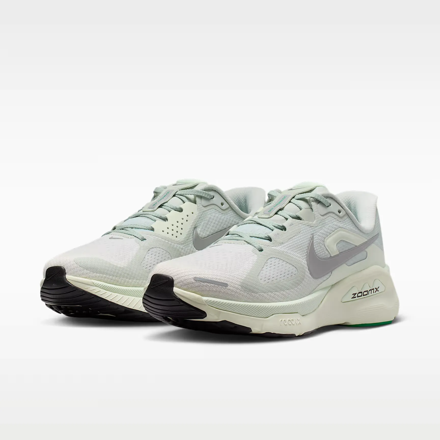 000000_Nike-Structure-Plus-WMNS_Light-Silver-Metallic-Silver_HQ3049-004_img4