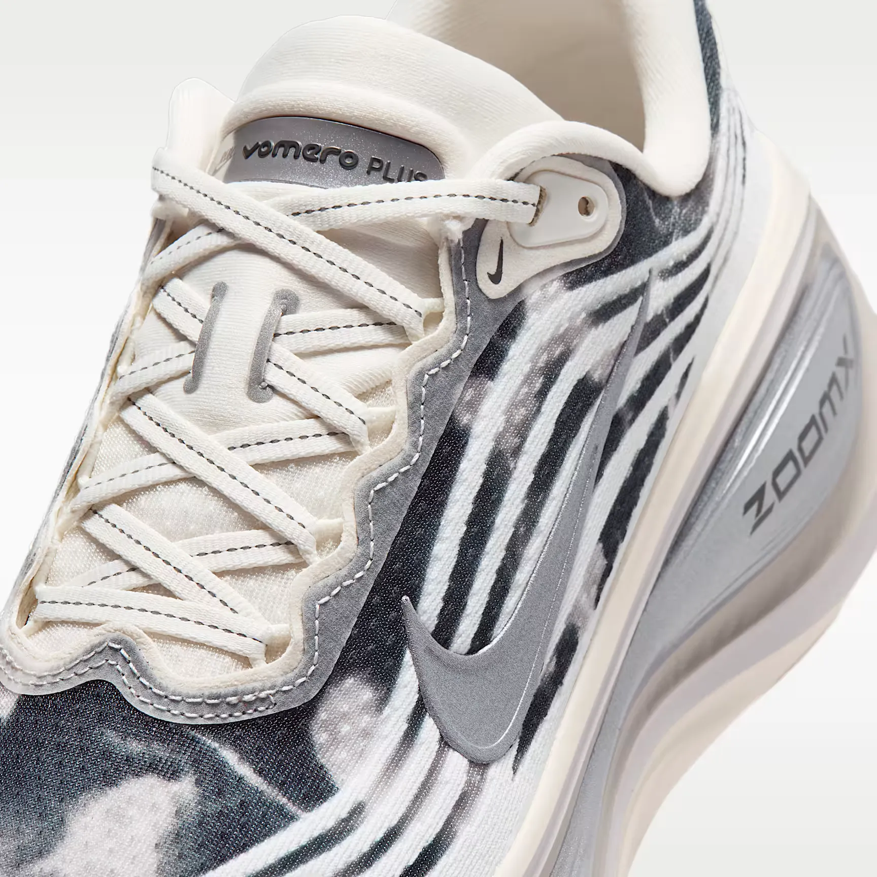 000000_Nike-Vomero-Plus-SE-WMNS_Phantom-Anthracite_IH2091-002_img6