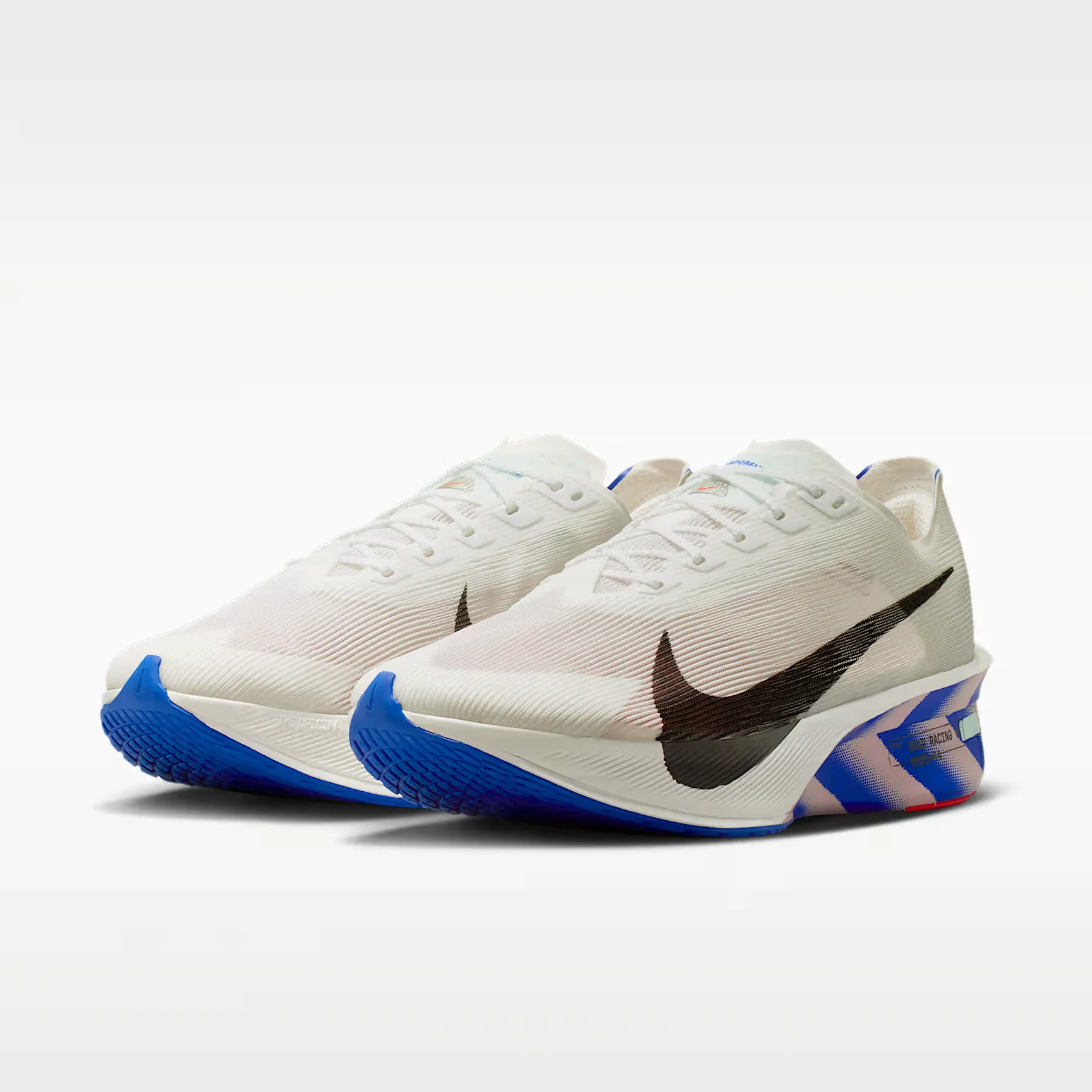 000000_Nike-Vaporfly-4_White-Racer-Blue_II7203-100_img4
