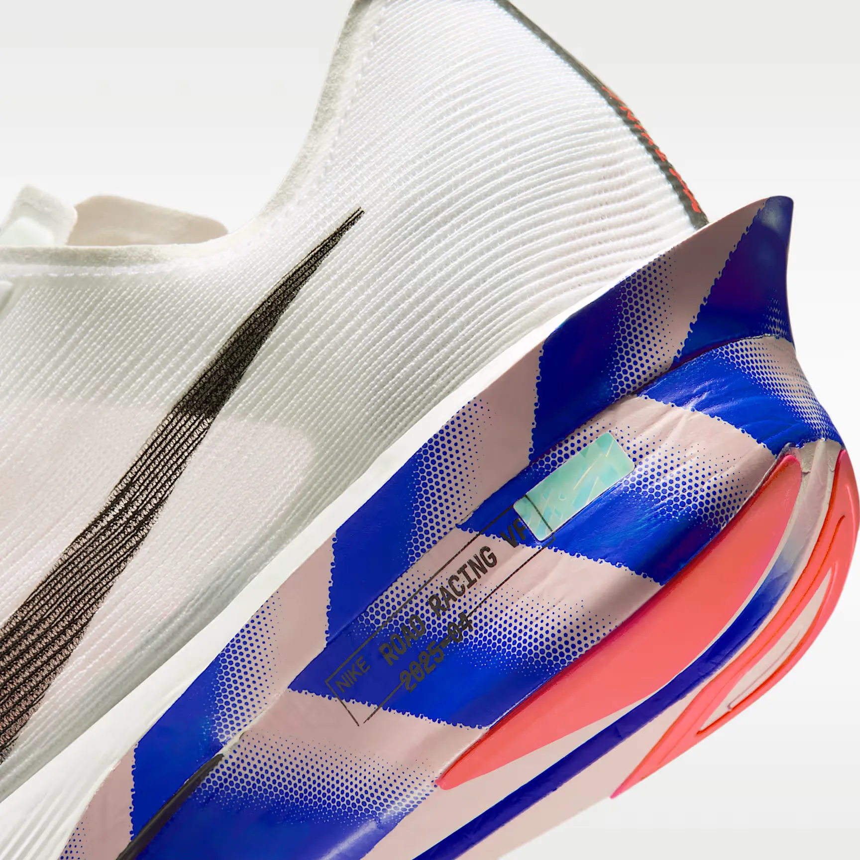 000000_Nike-Vaporfly-4_White-Racer-Blue_II7203-100_img7